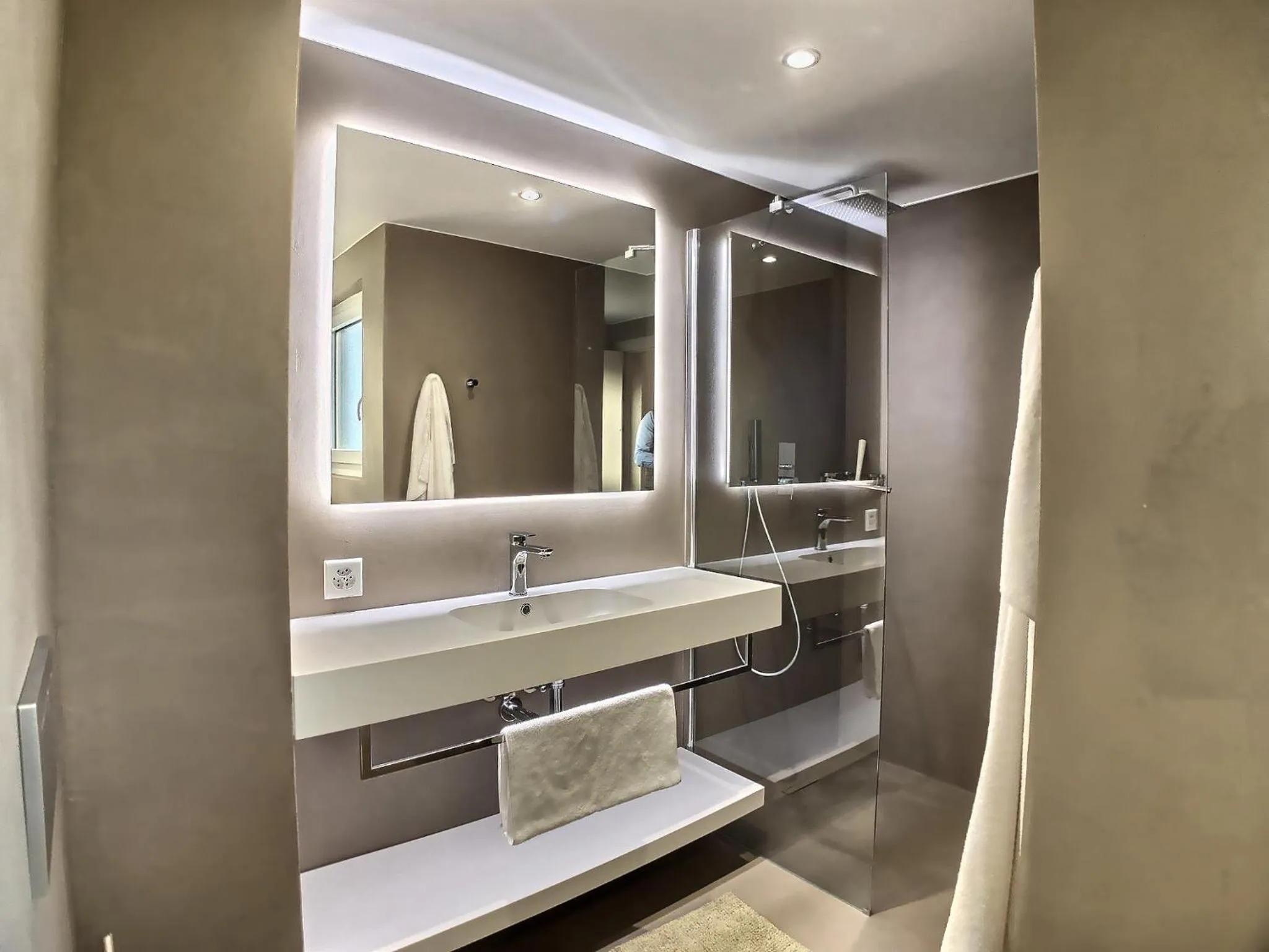 Bathroom in Attica Résidences, Lausanne