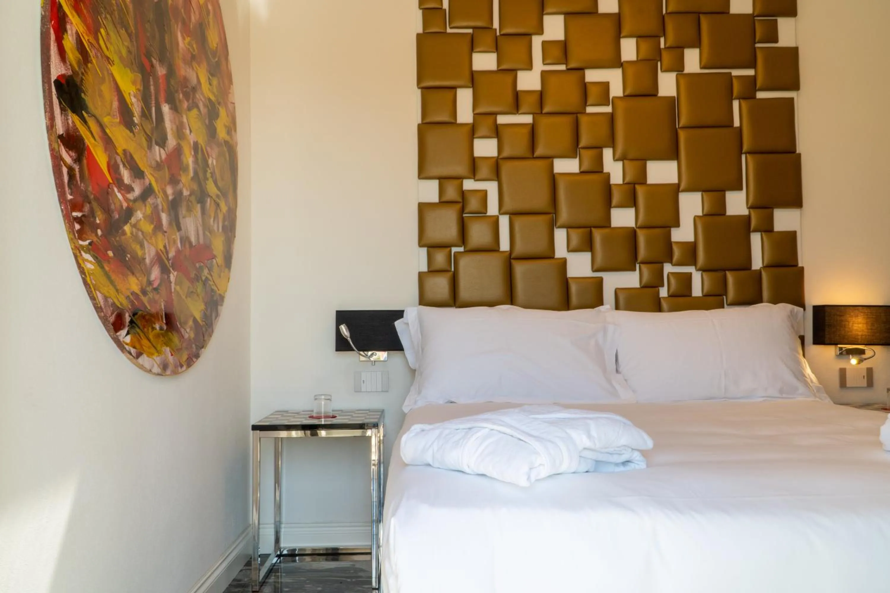 Photo of the whole room, Bed in Brasil Seaview Hotel