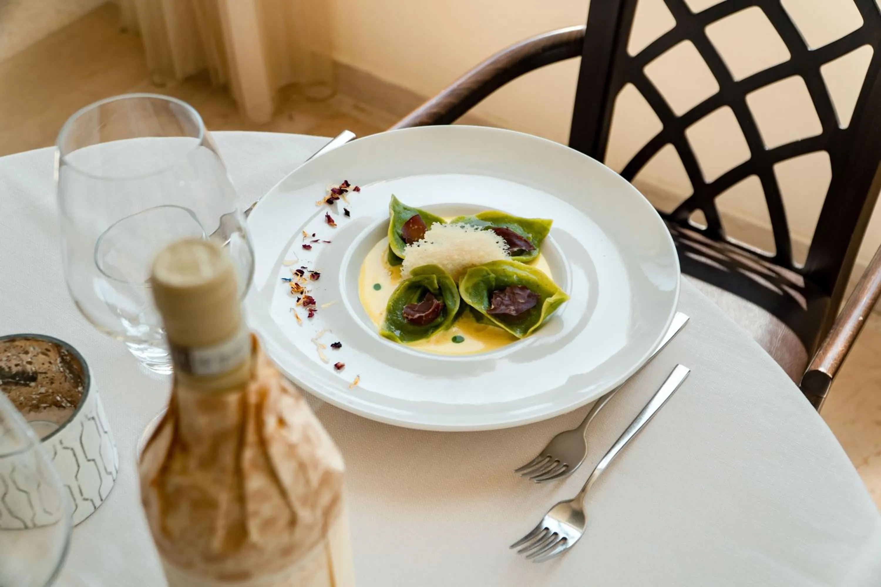 Restaurant/places to eat in Brasil Seaview Hotel