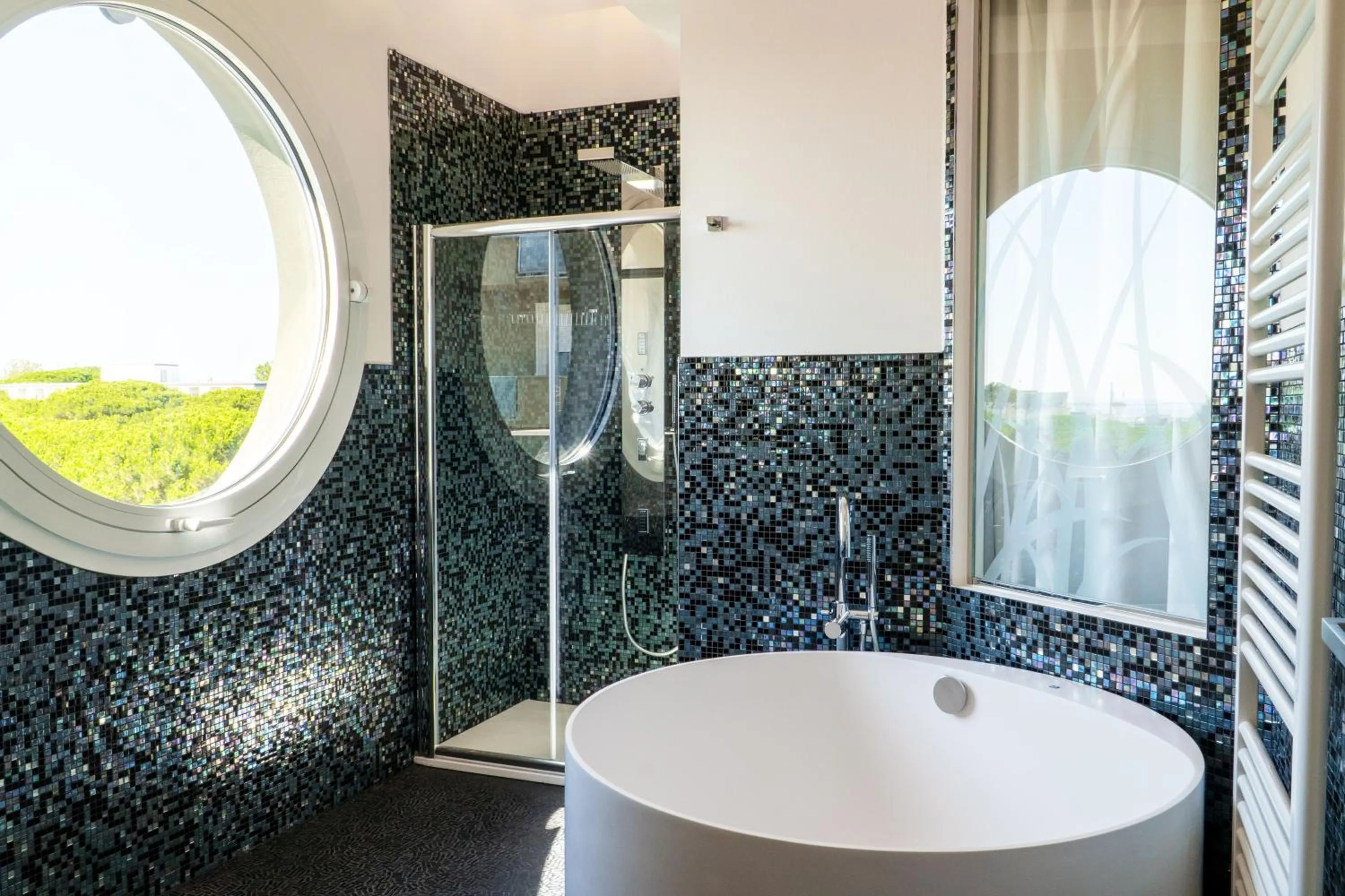 Bathroom in Brasil Seaview Hotel