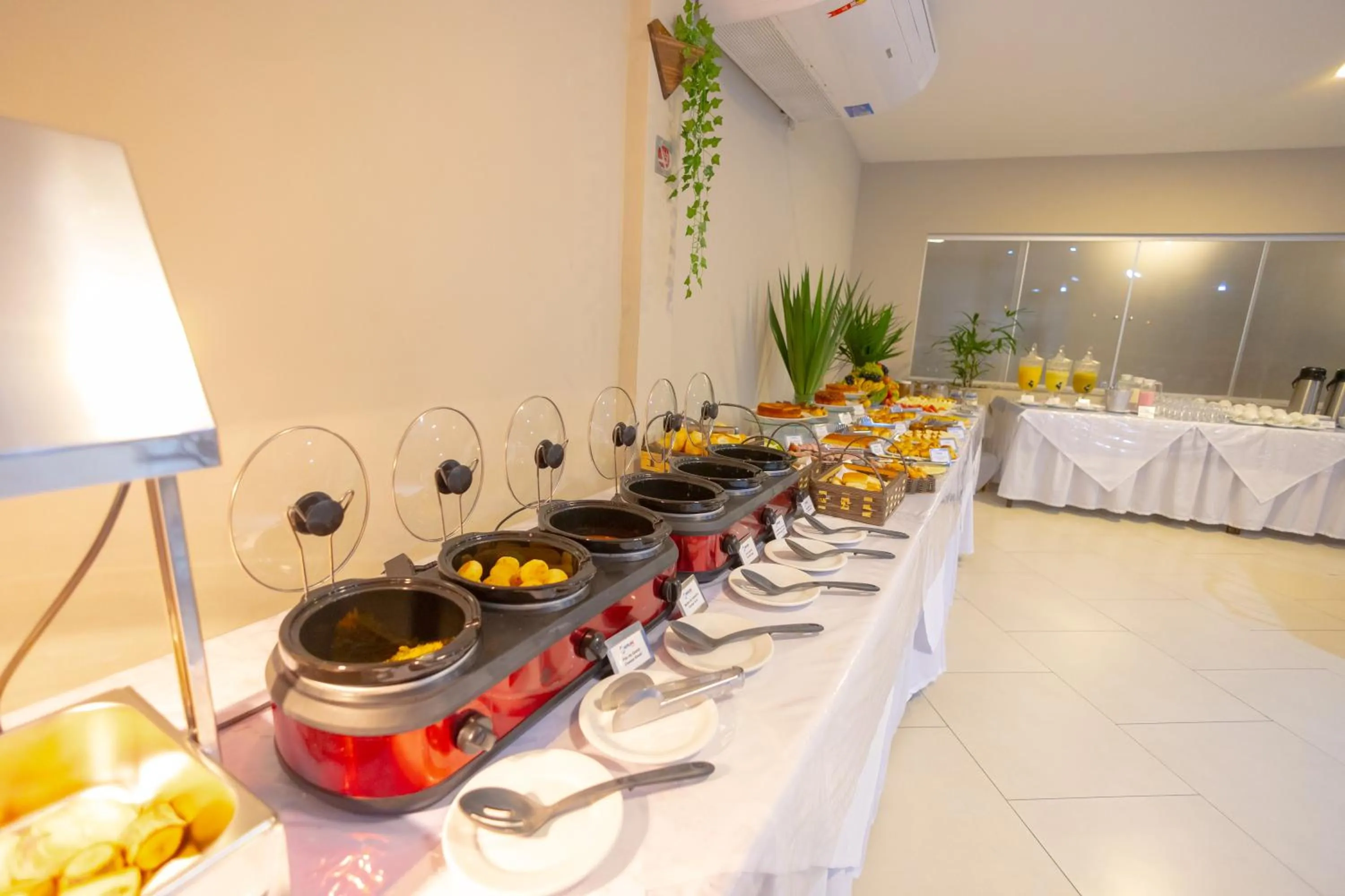 Food and drinks in Hotel BHS