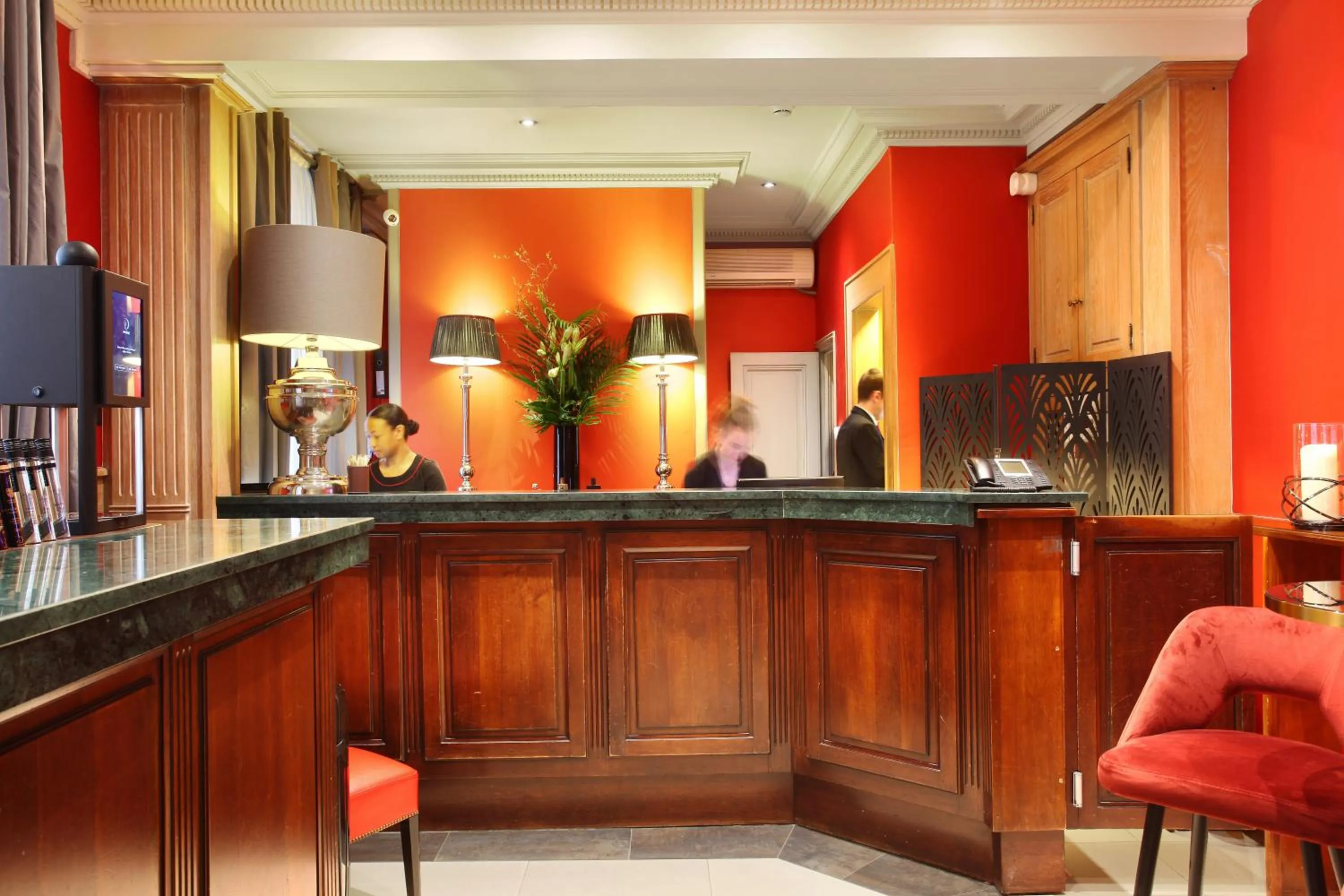 Staff in Hotel Trianon Rive Gauche