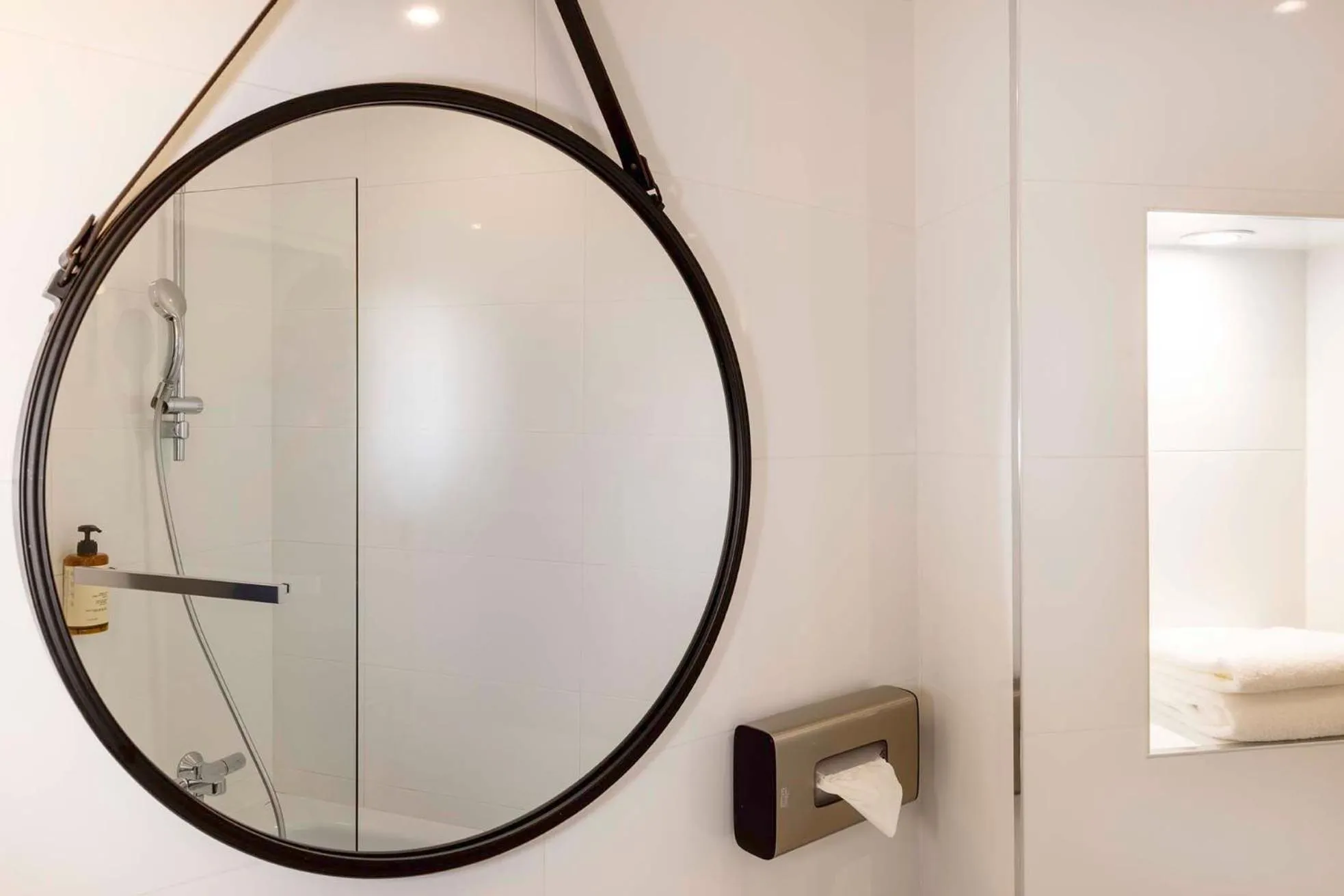 Bathroom in Hotel Trianon Rive Gauche