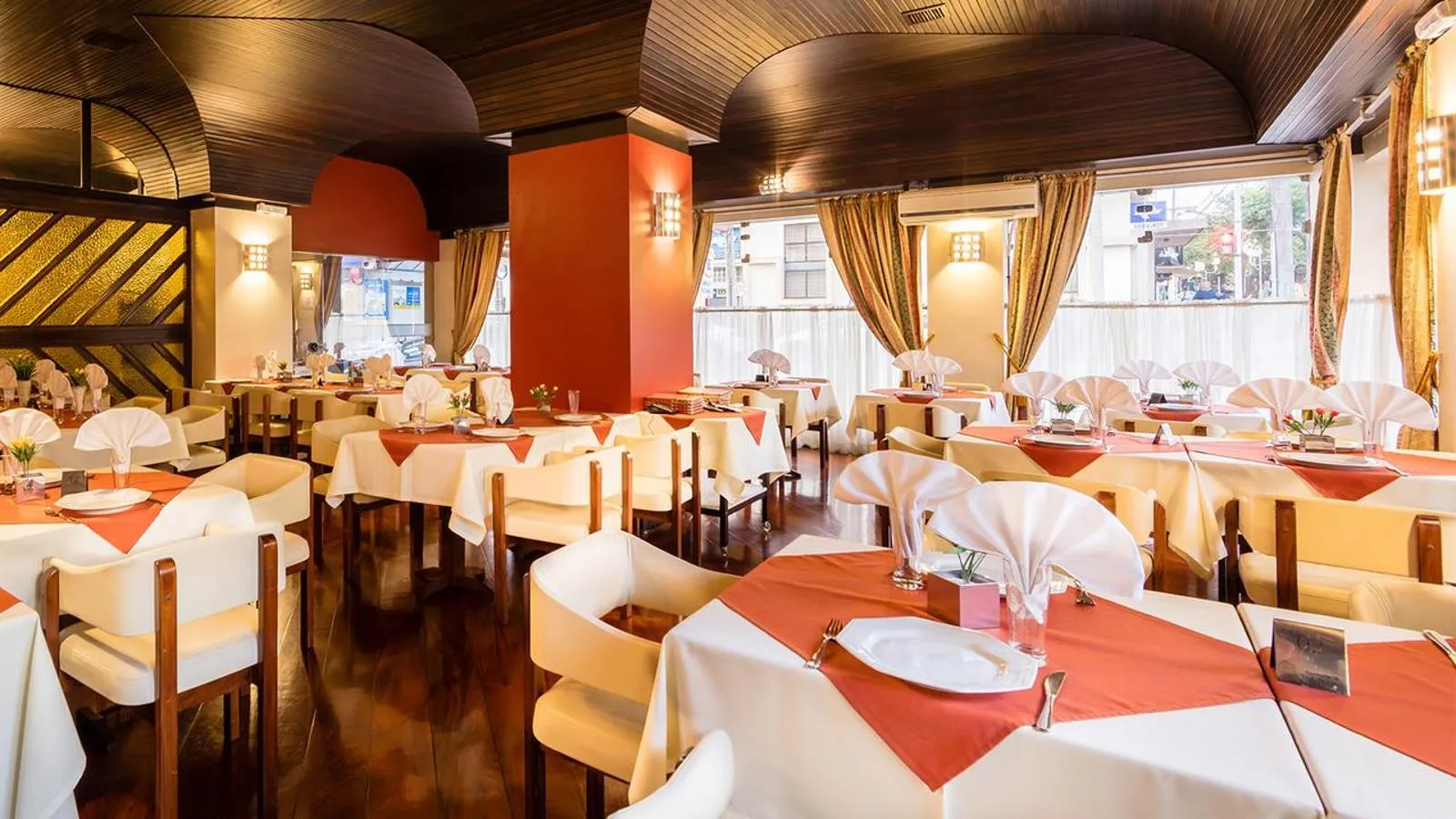 Restaurant/places to eat in San Silvestre Hotel