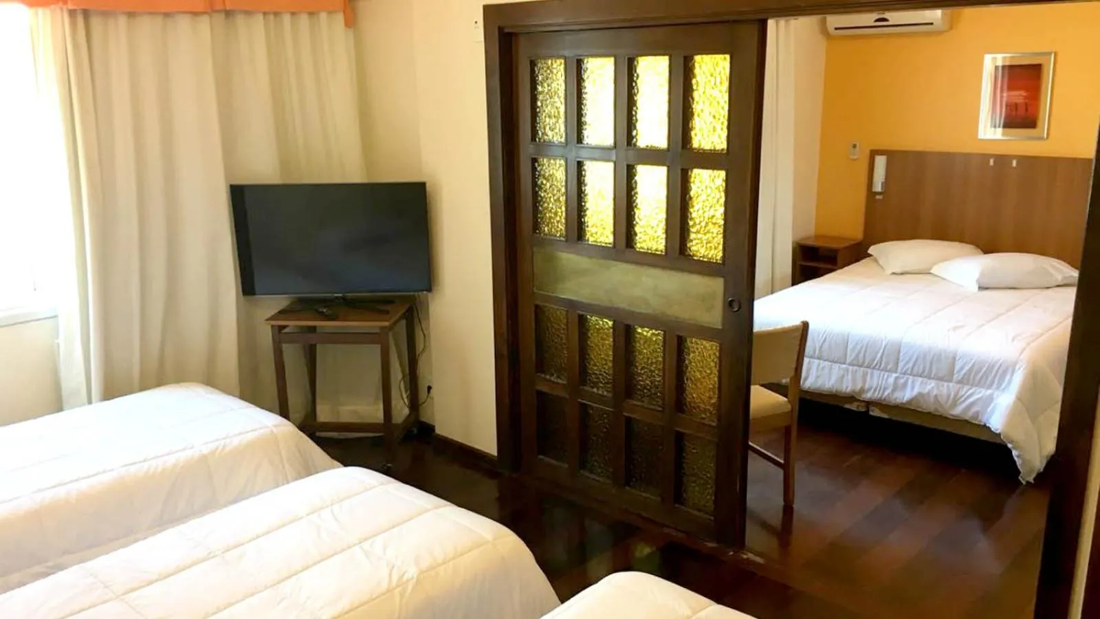 Photo of the whole room, Bed in San Silvestre Hotel