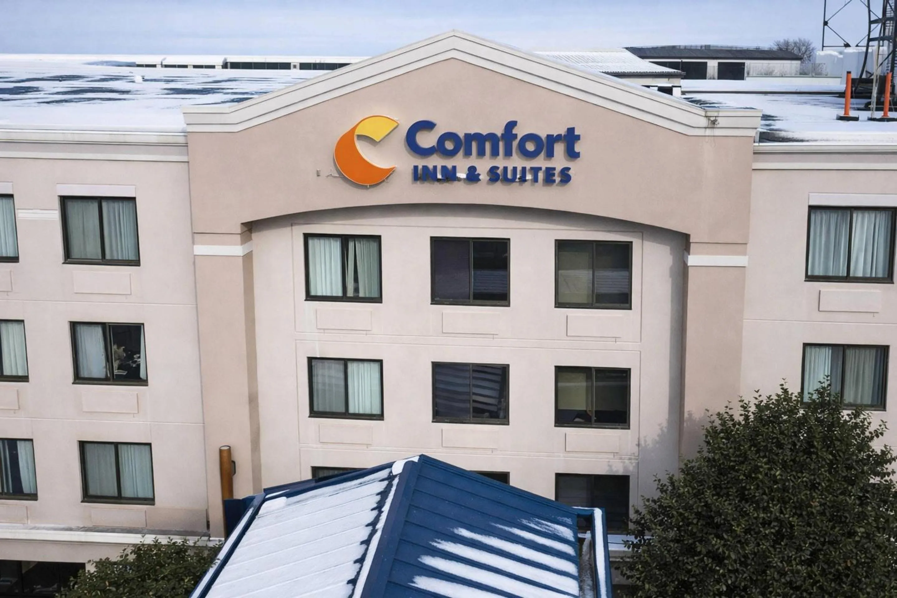 Property building in Comfort Inn & Suites Meriden East