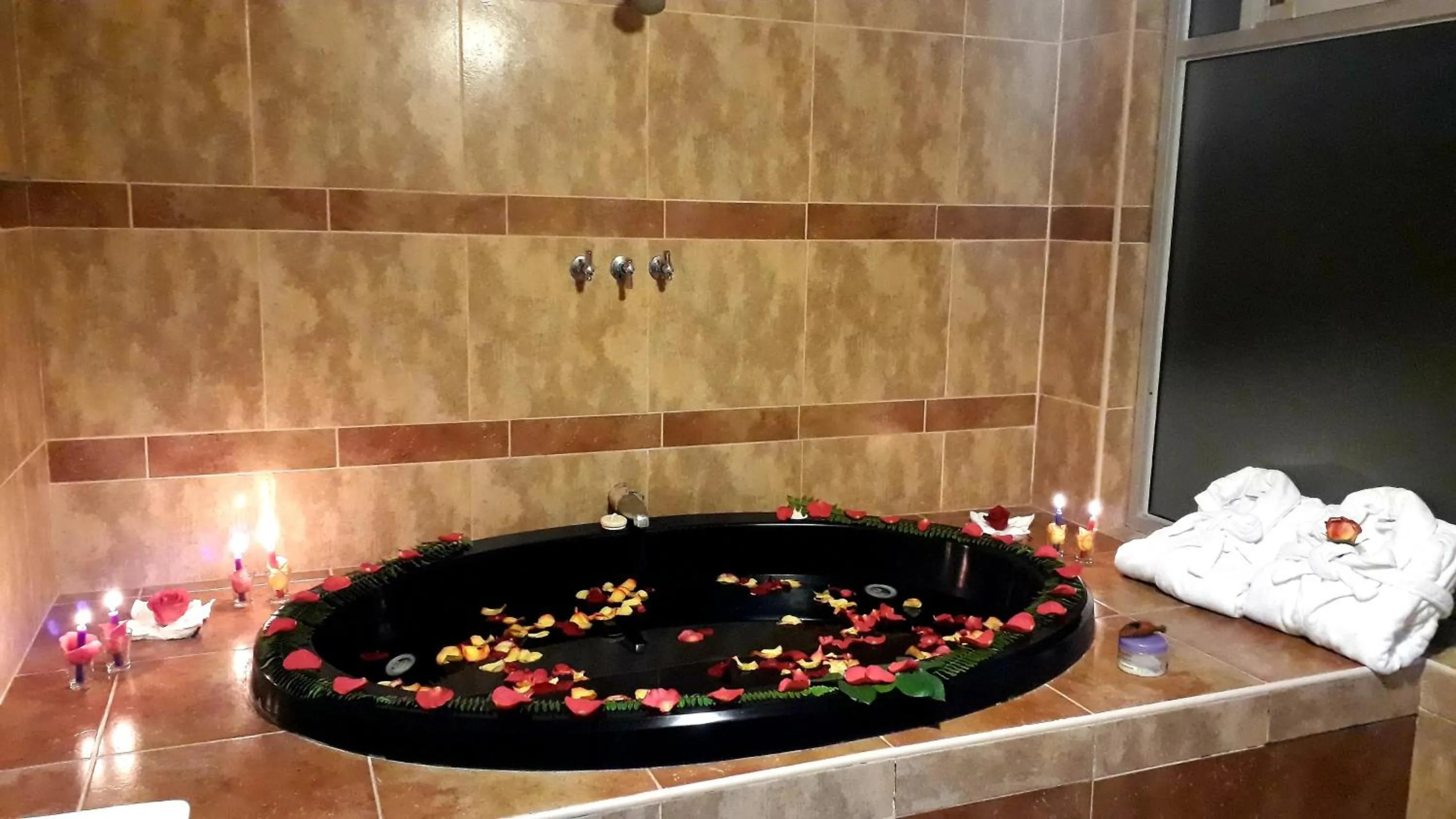 Bathroom in Hotel y Spa Isla de Baños