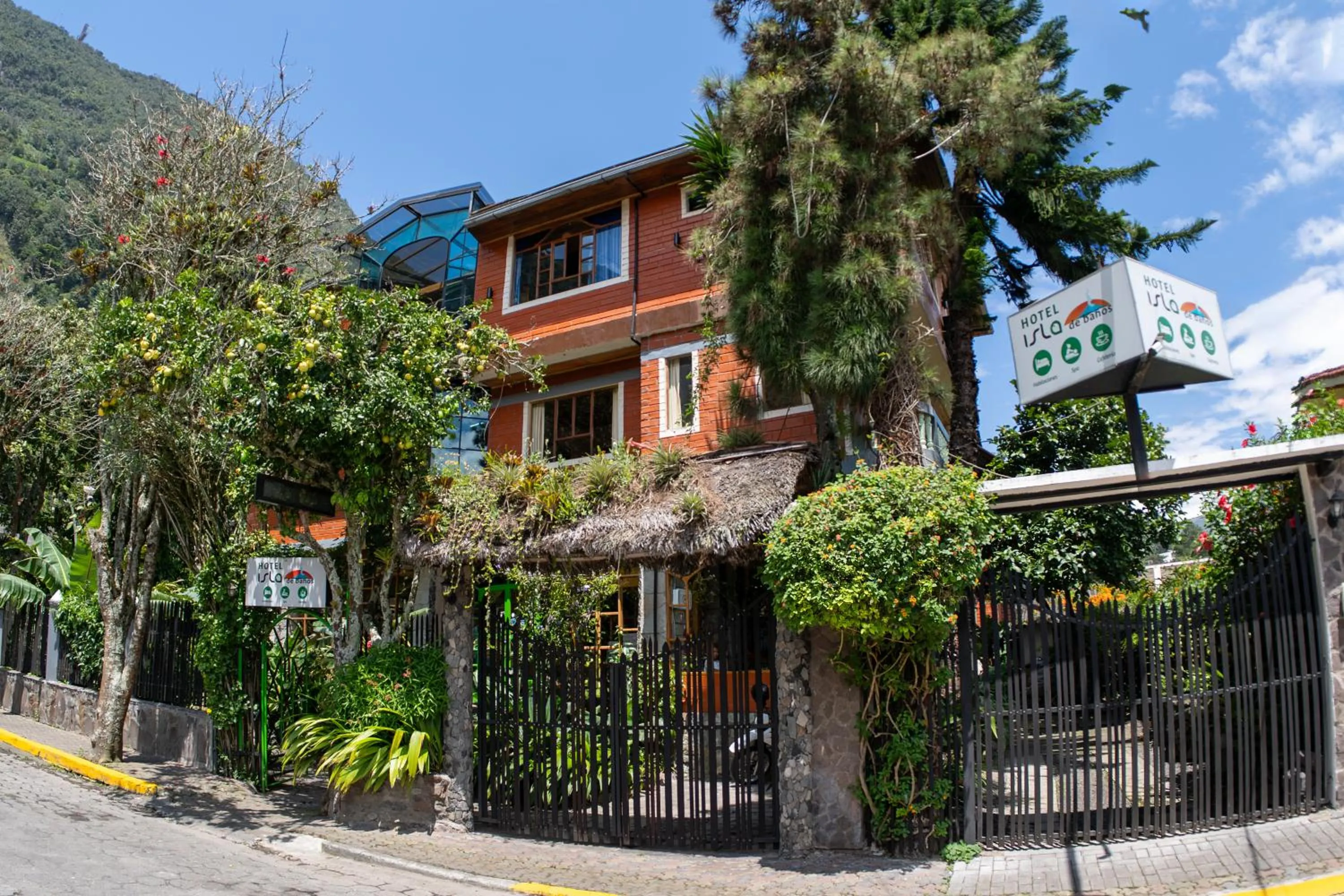 Property building in Hotel y Spa Isla de Baños