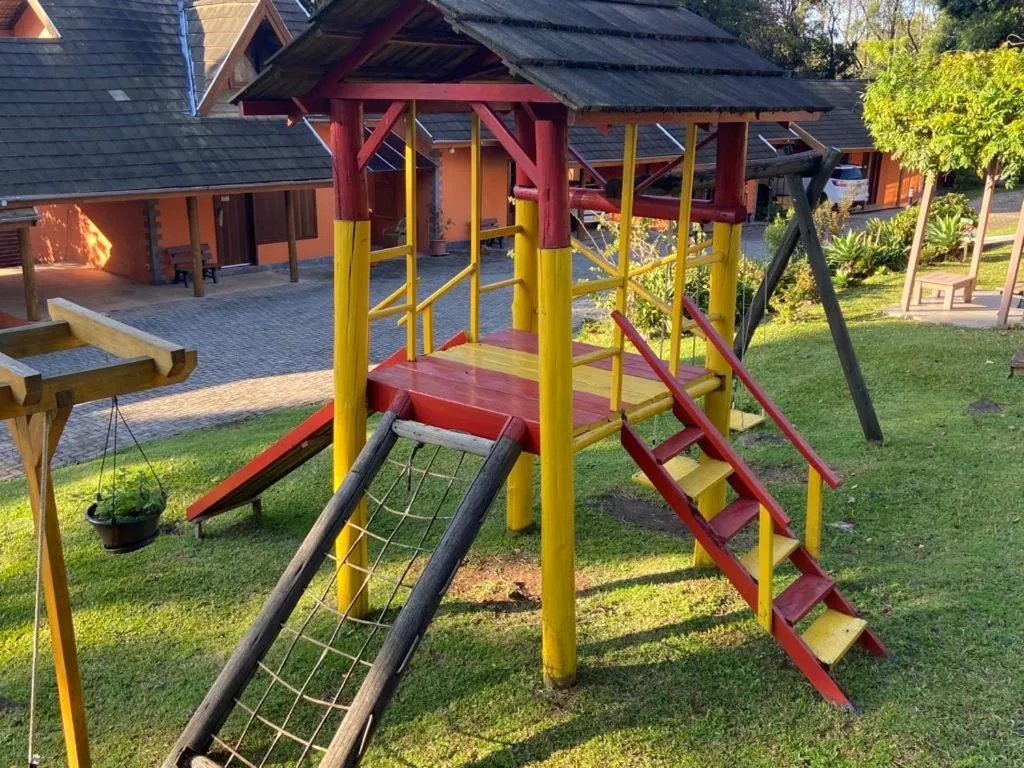 Children play ground in Pousada Maibe Amanhecer na Serra