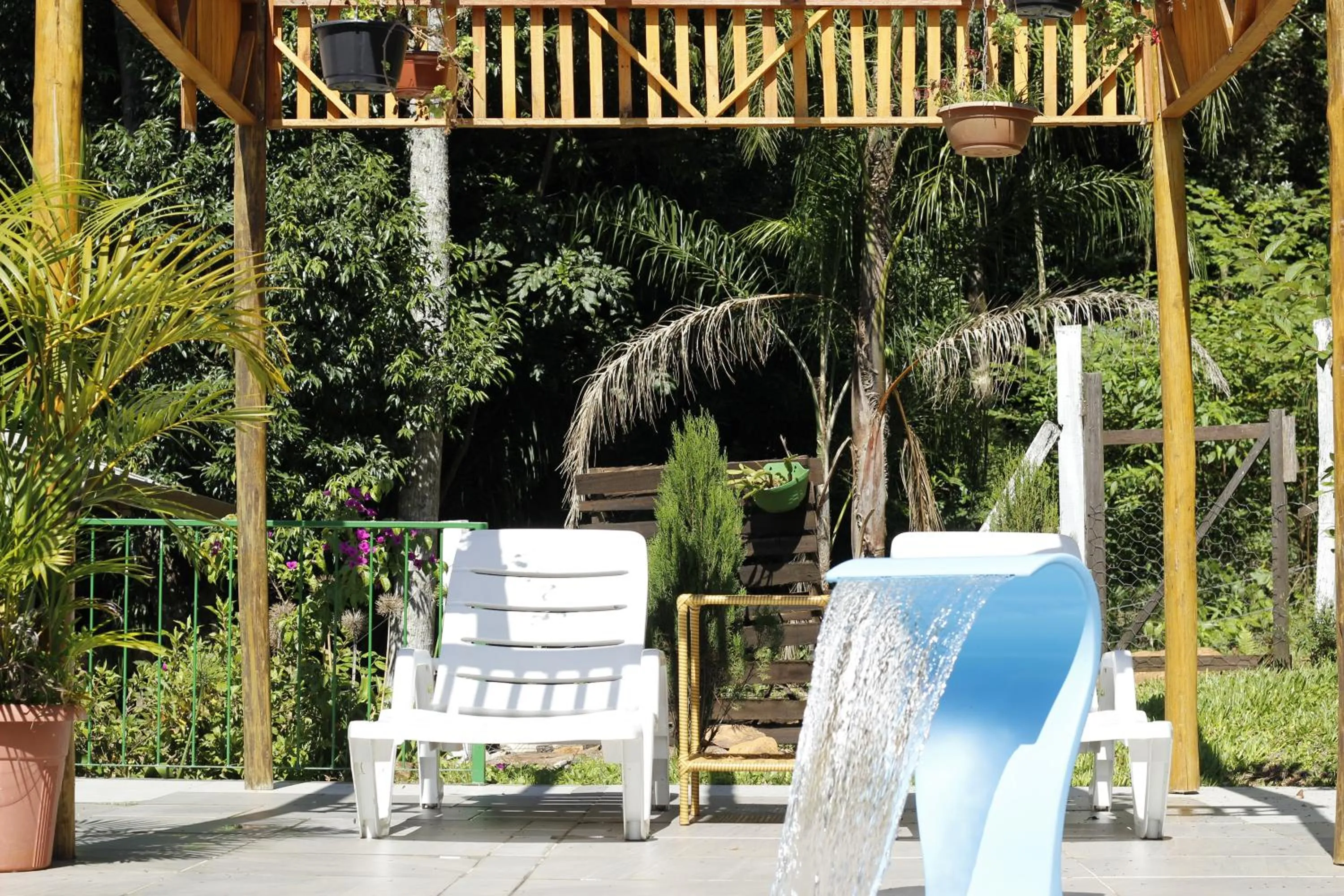 Patio in Pousada Maibe Amanhecer na Serra