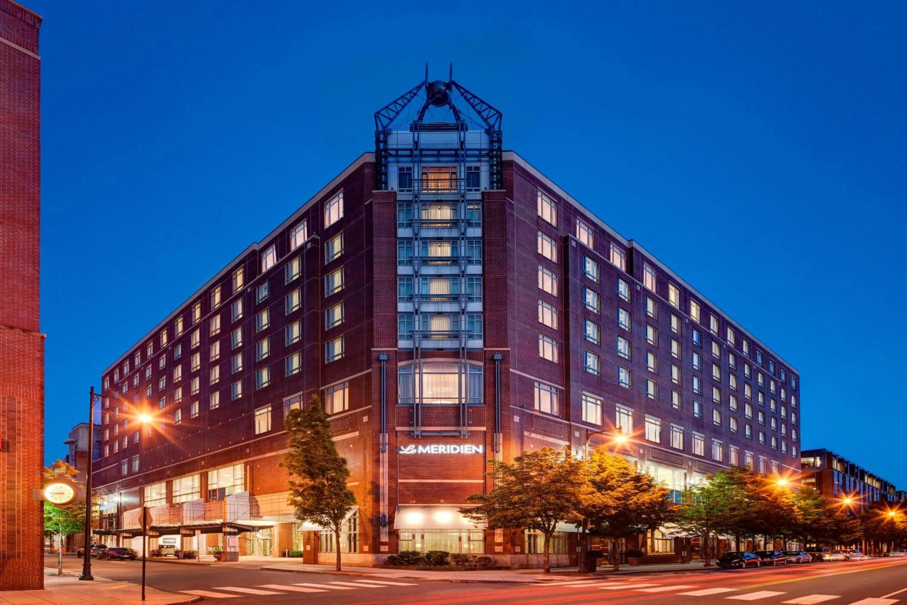 Property building in Le Meridien Boston Cambridge