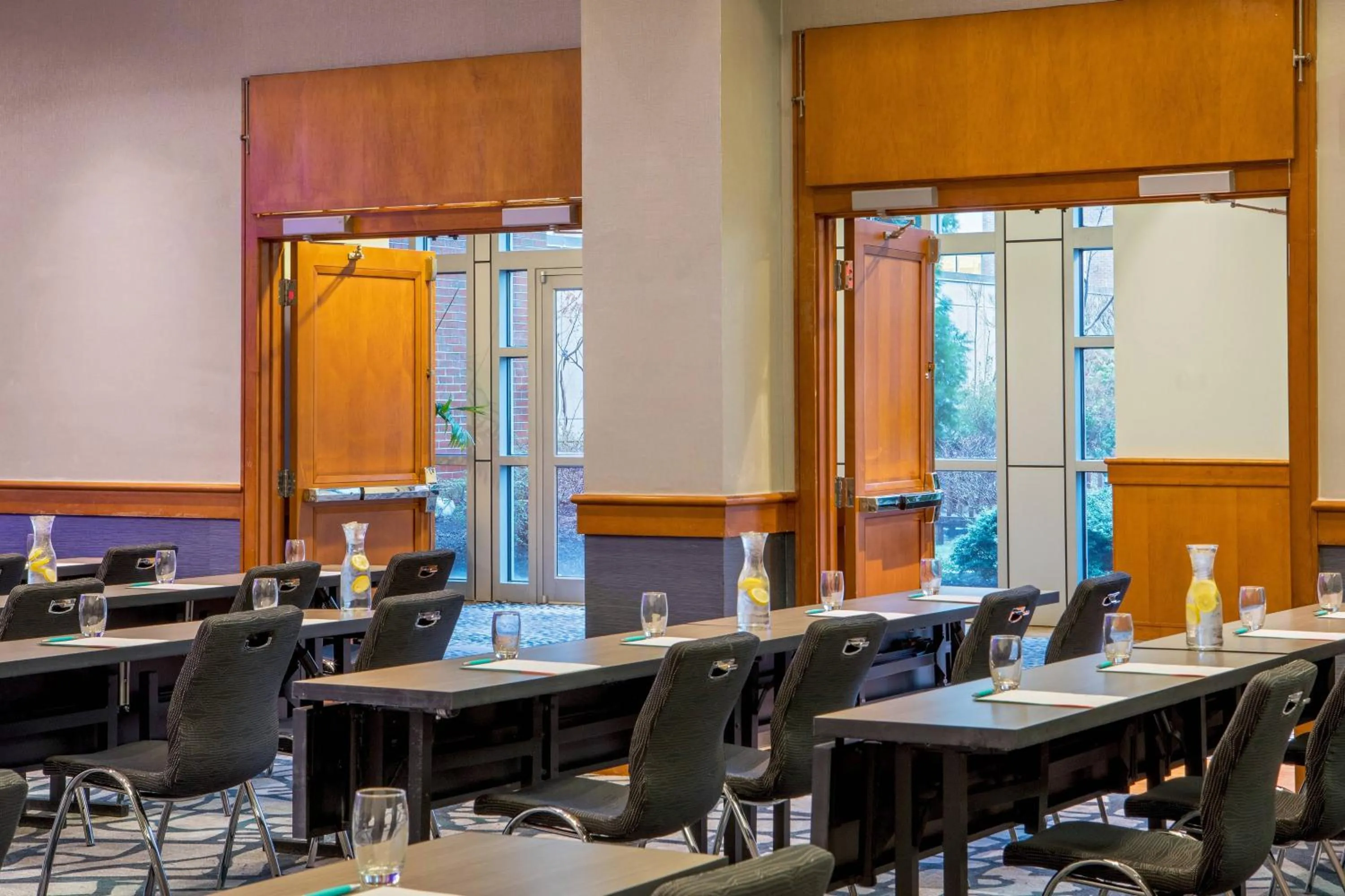 Meeting/conference room in Le Meridien Boston Cambridge