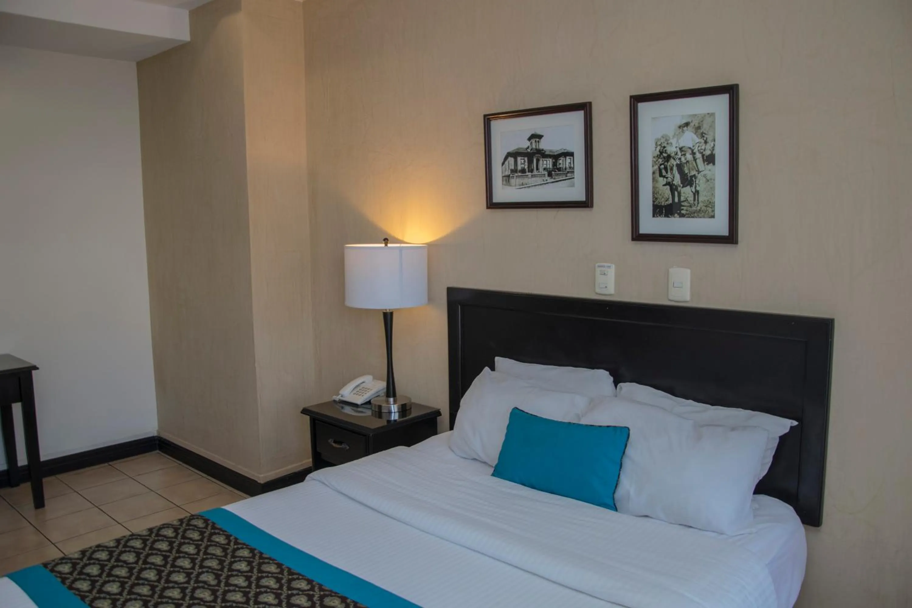 Bed in Hotel Colonial