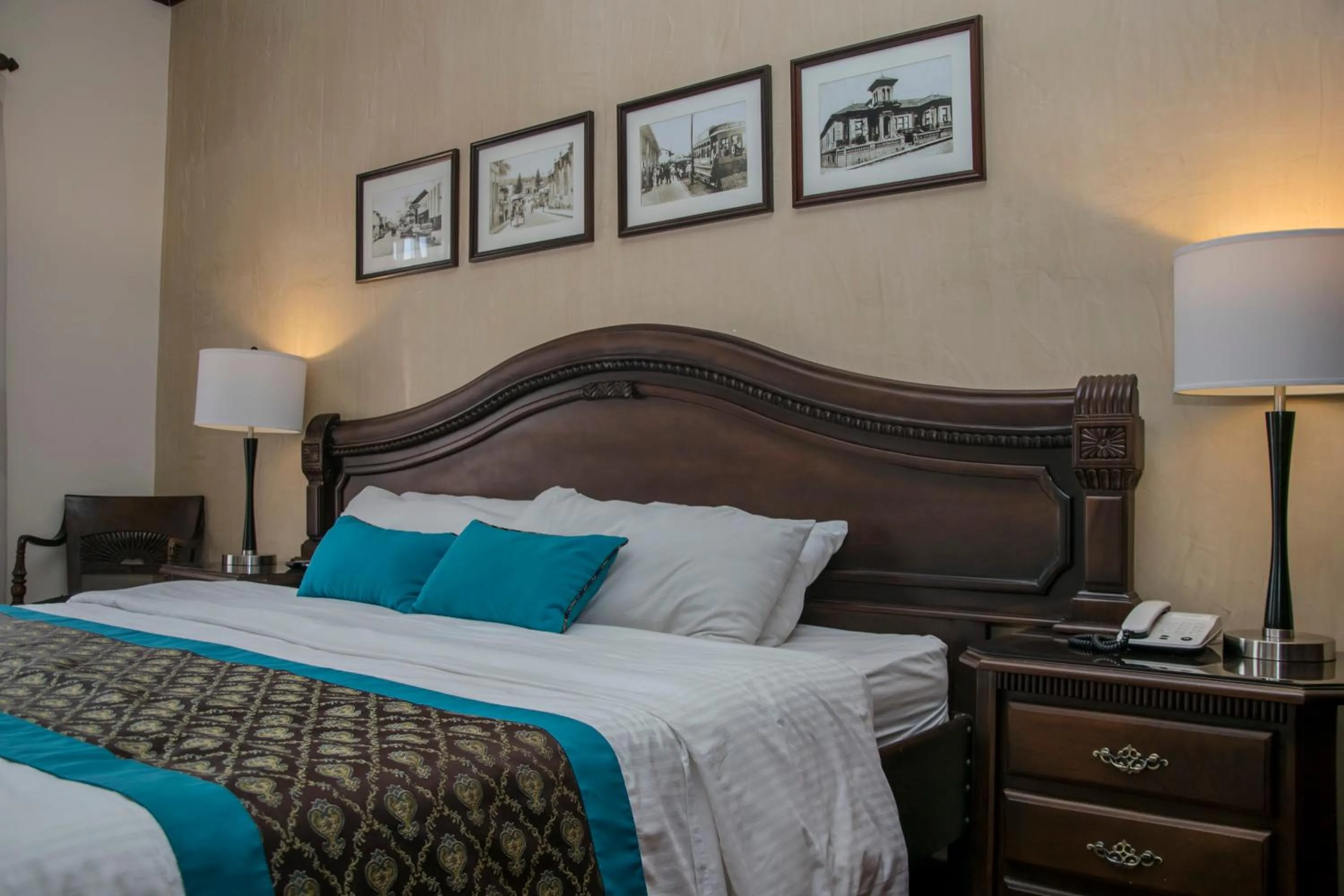 Bed in Hotel Colonial