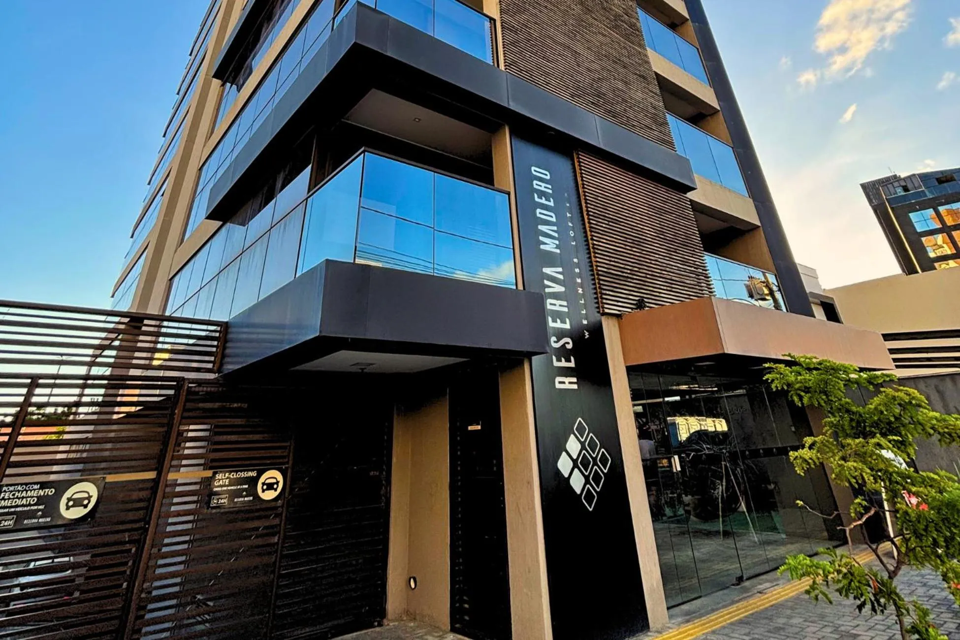 Facade/entrance in Reserva Madero Loft Natal Hotel