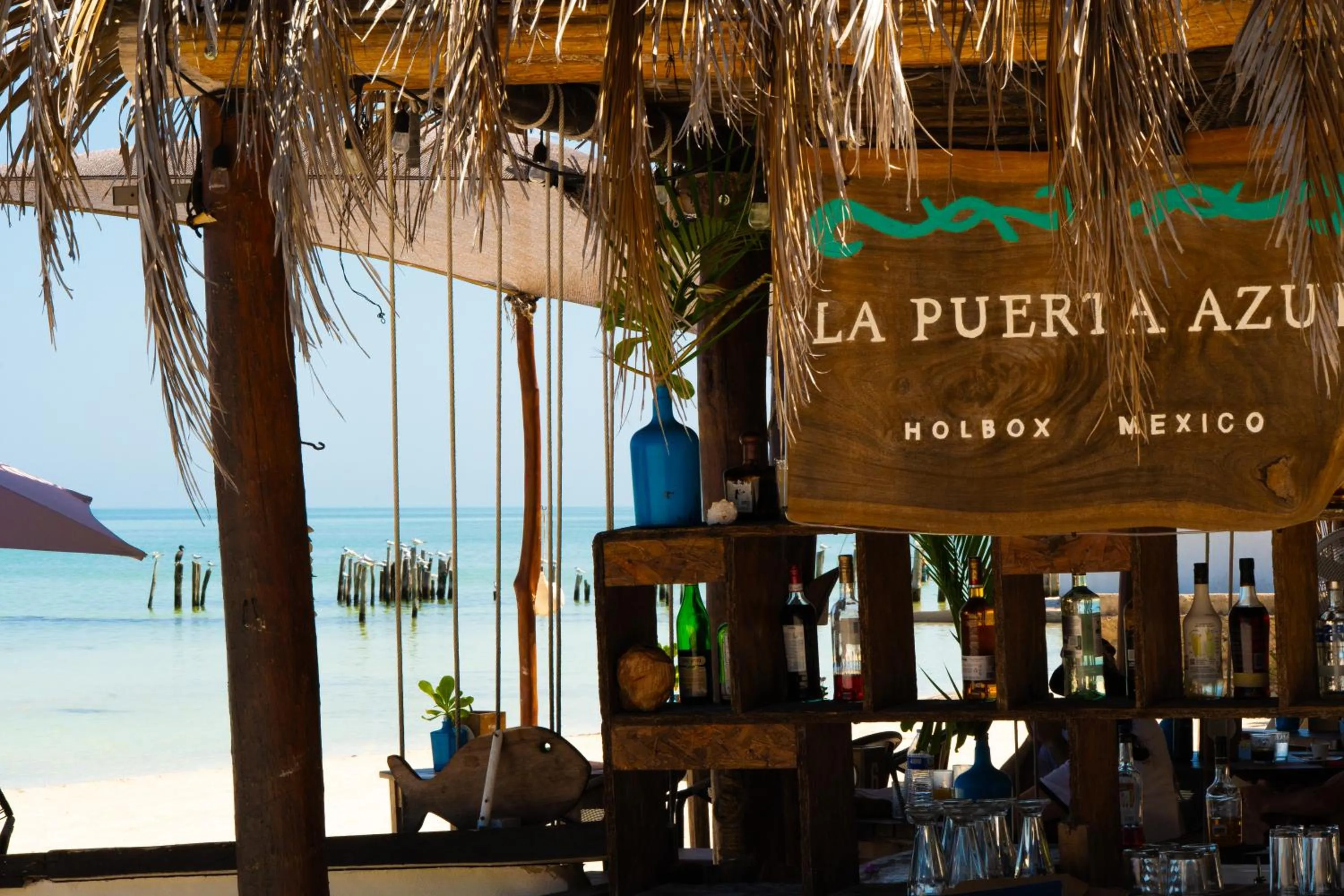 Restaurant/places to eat in Hotel Boutique La Puerta Azul Beachfront - Adults Only