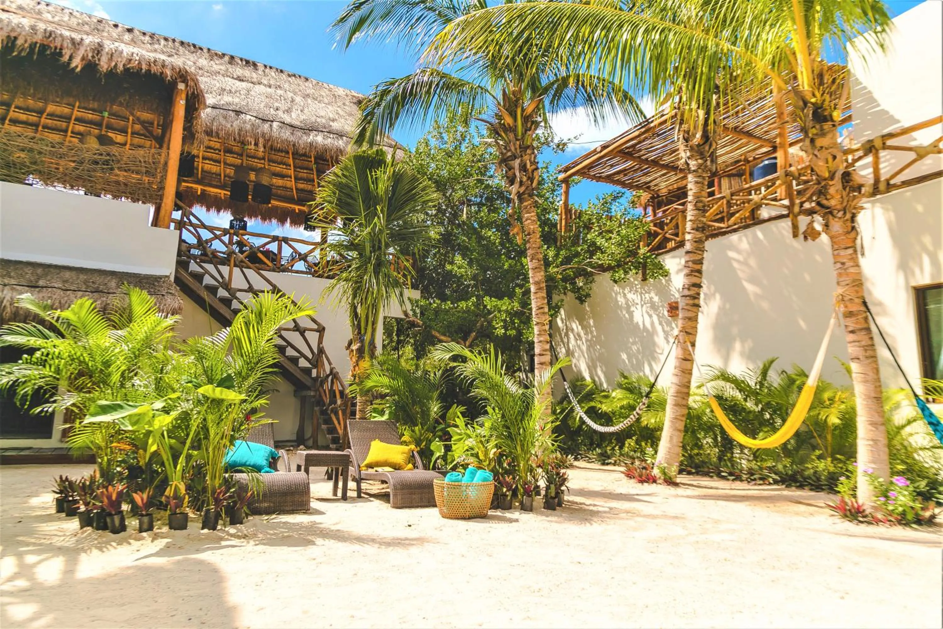 Garden in Hotel Boutique La Puerta Azul Beachfront - Adults Only