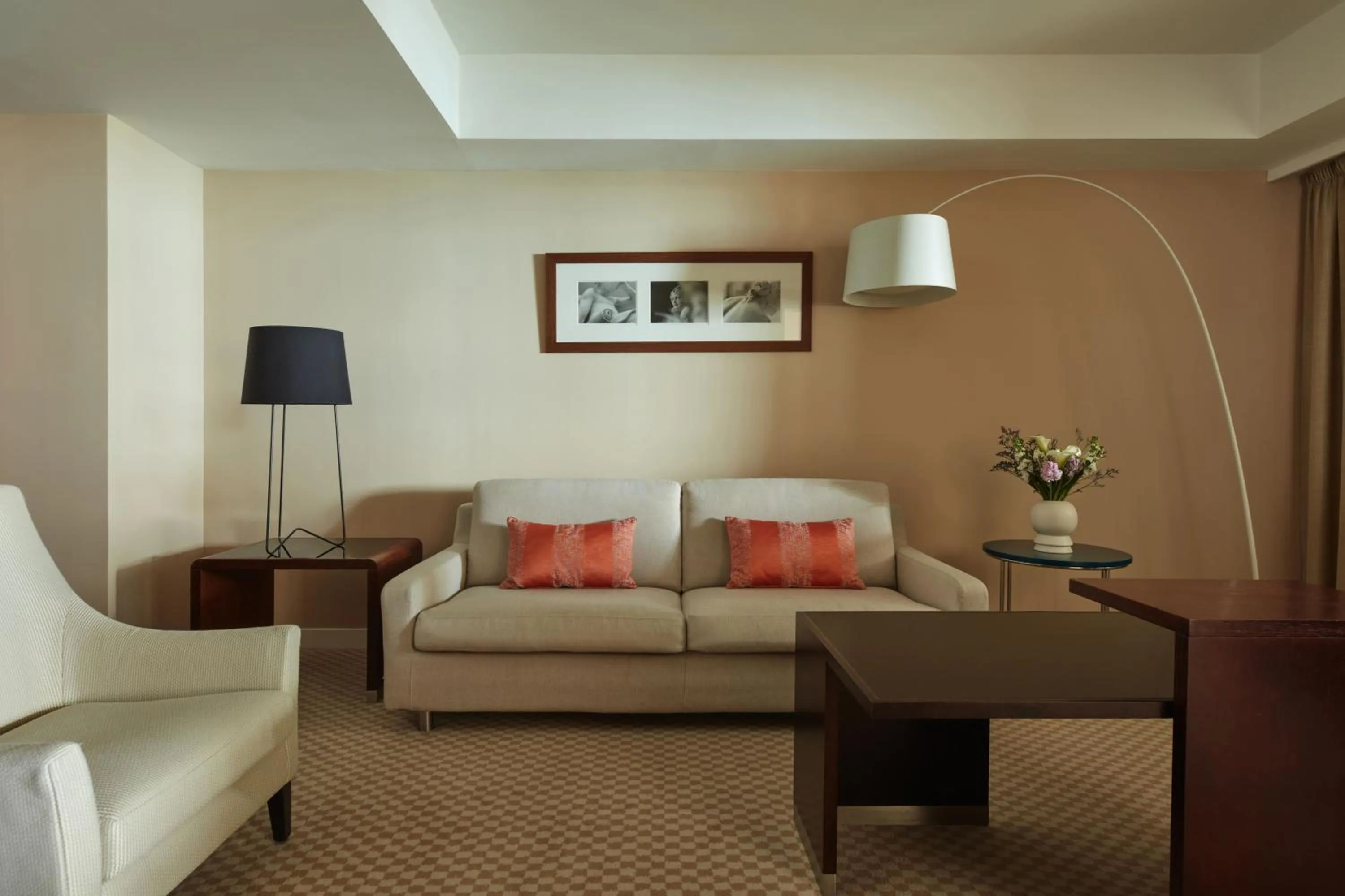 Living room in Hyatt Regency Nice Palais de la Méditerranée