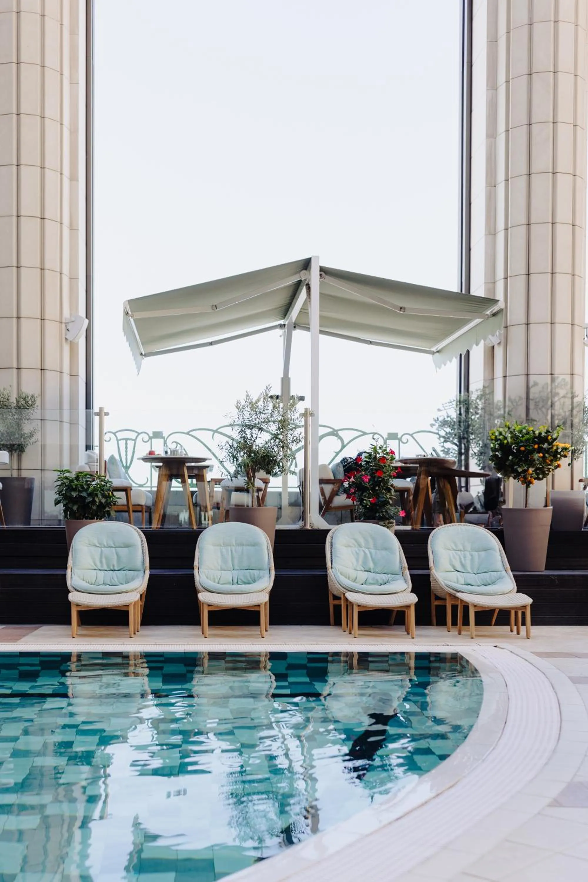 Swimming pool in Hyatt Regency Nice Palais de la Méditerranée