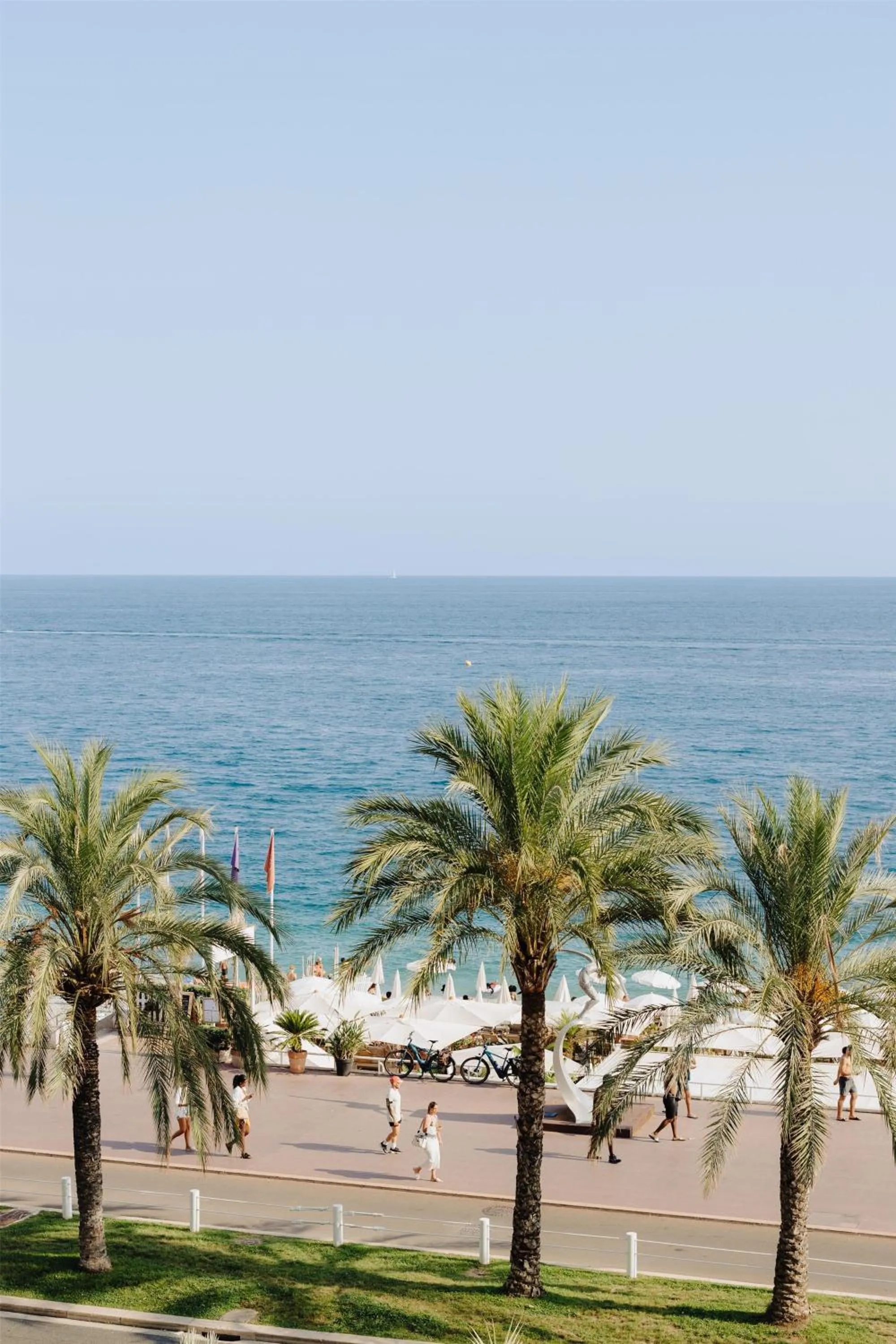 Beach in Hyatt Regency Nice Palais de la Méditerranée