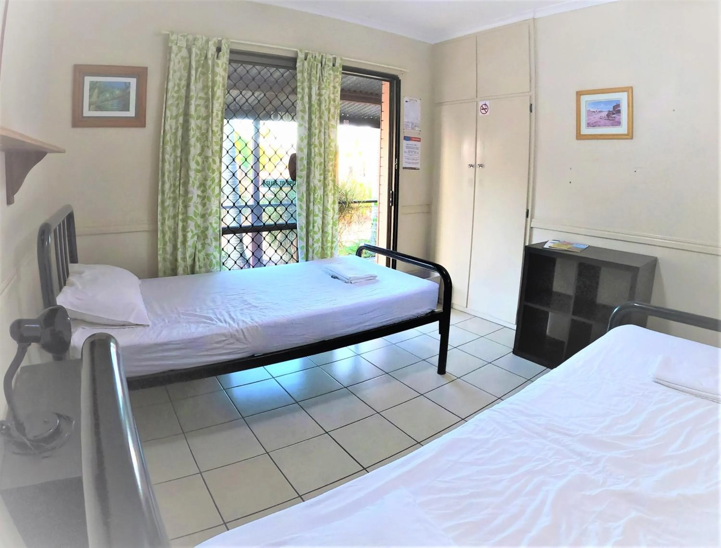 Nearby landmark, Bed in Woolshed Eco Lodge