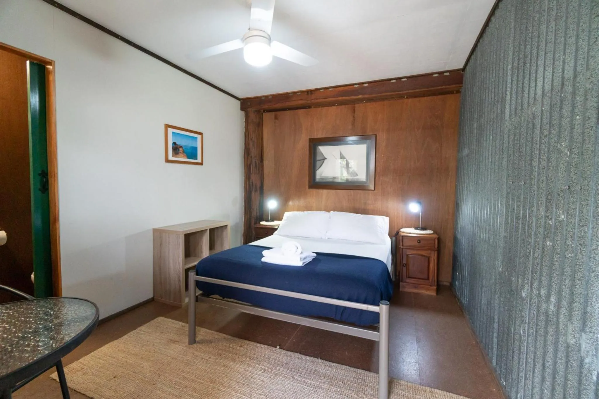 Bedroom, Bed in Woolshed Eco Lodge