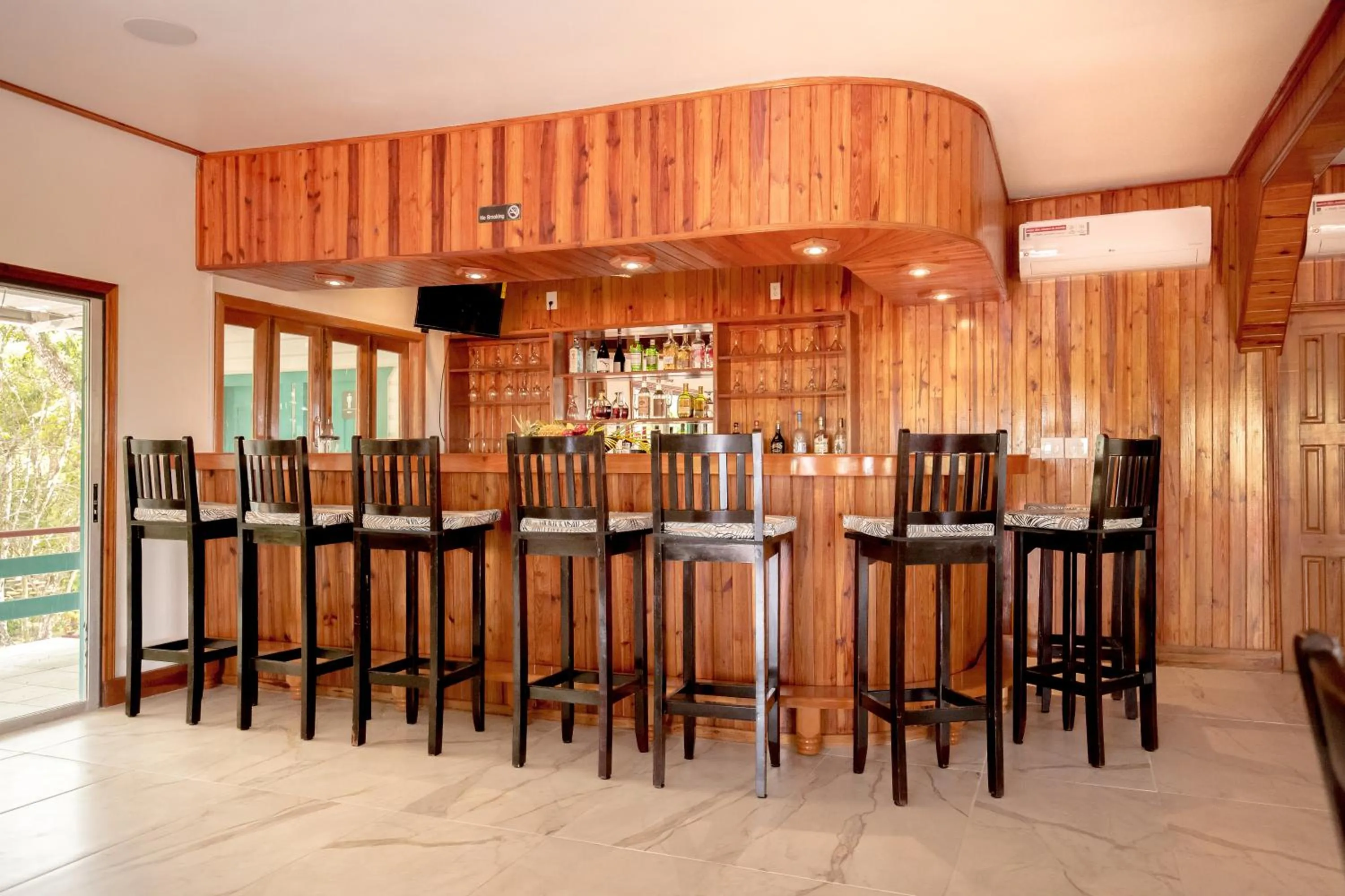 Falling Leaves Lodge