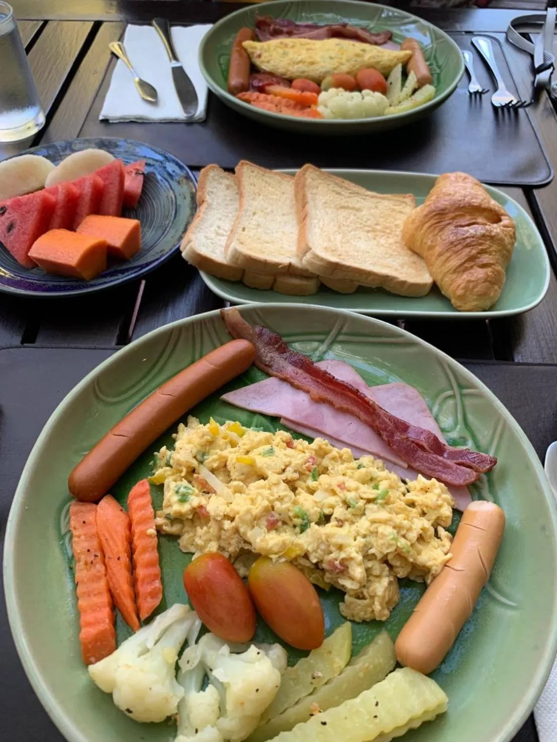 Restaurant/places to eat in Sukantara Cascade Resort and Spa