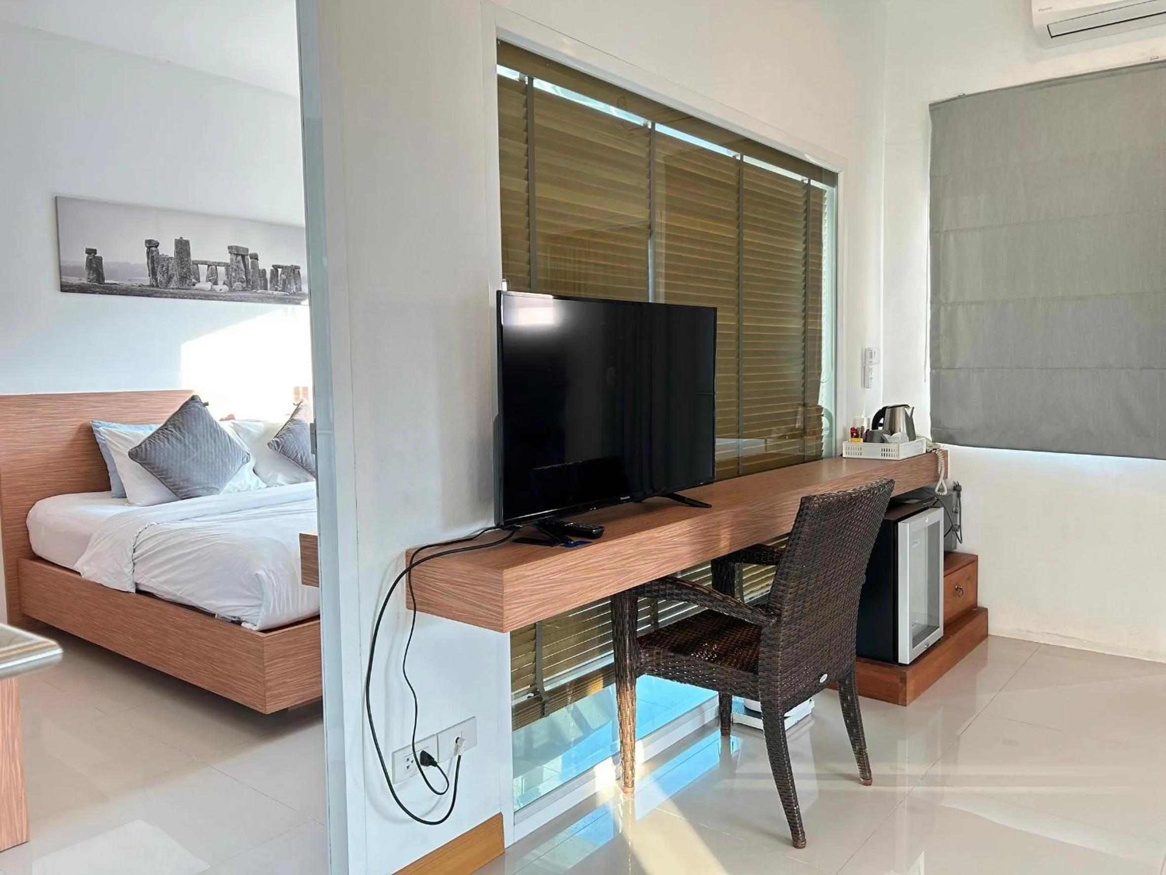 Communal lounge/ TV room, Bed in Clear House Resort - SHA Extra Plus