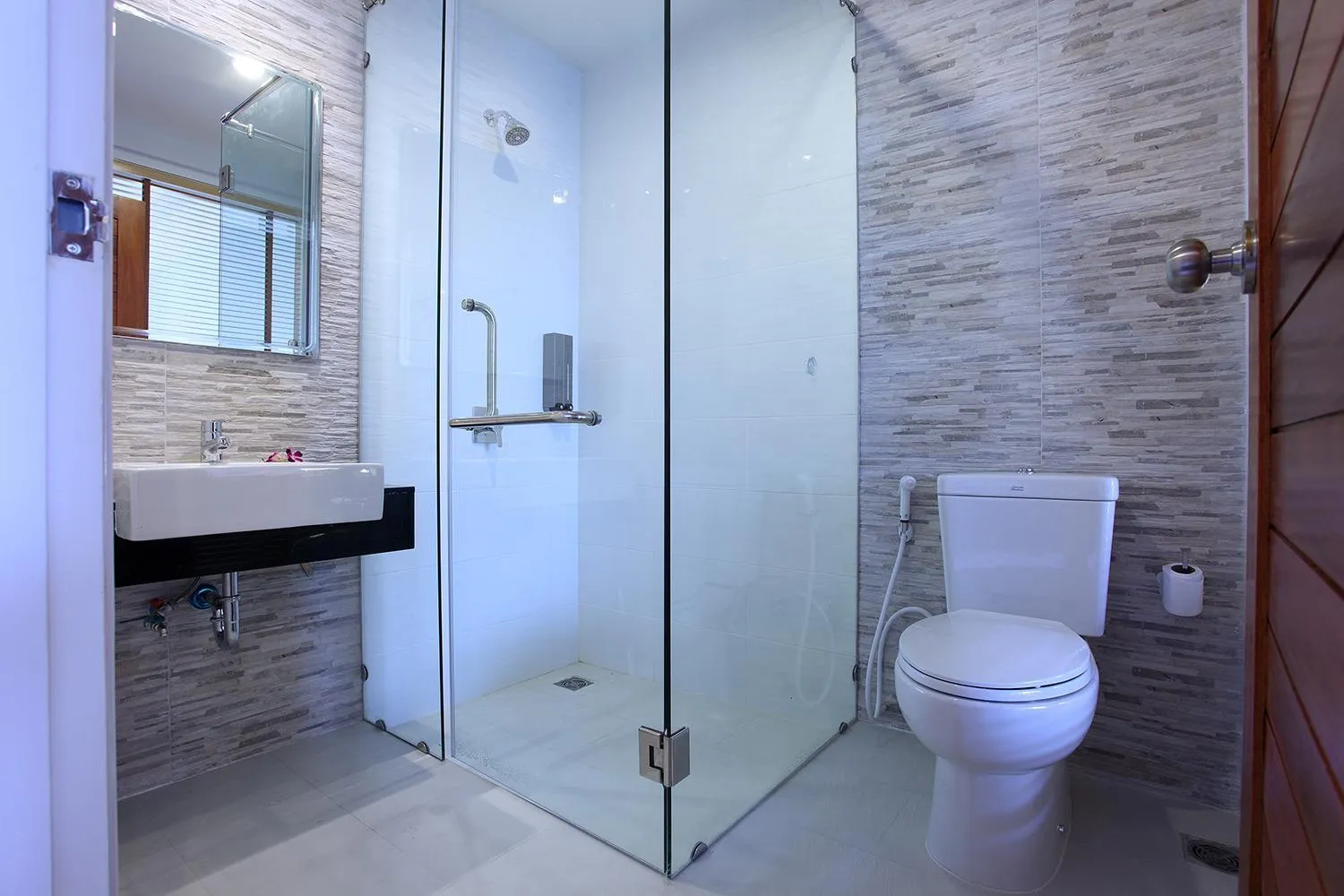 Shower in Clear House Resort - SHA Extra Plus