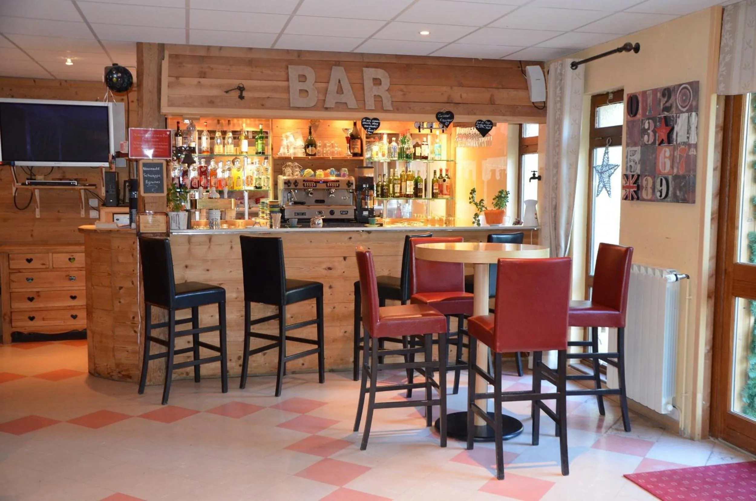 Lounge or bar in Domaine de l'Adoux
