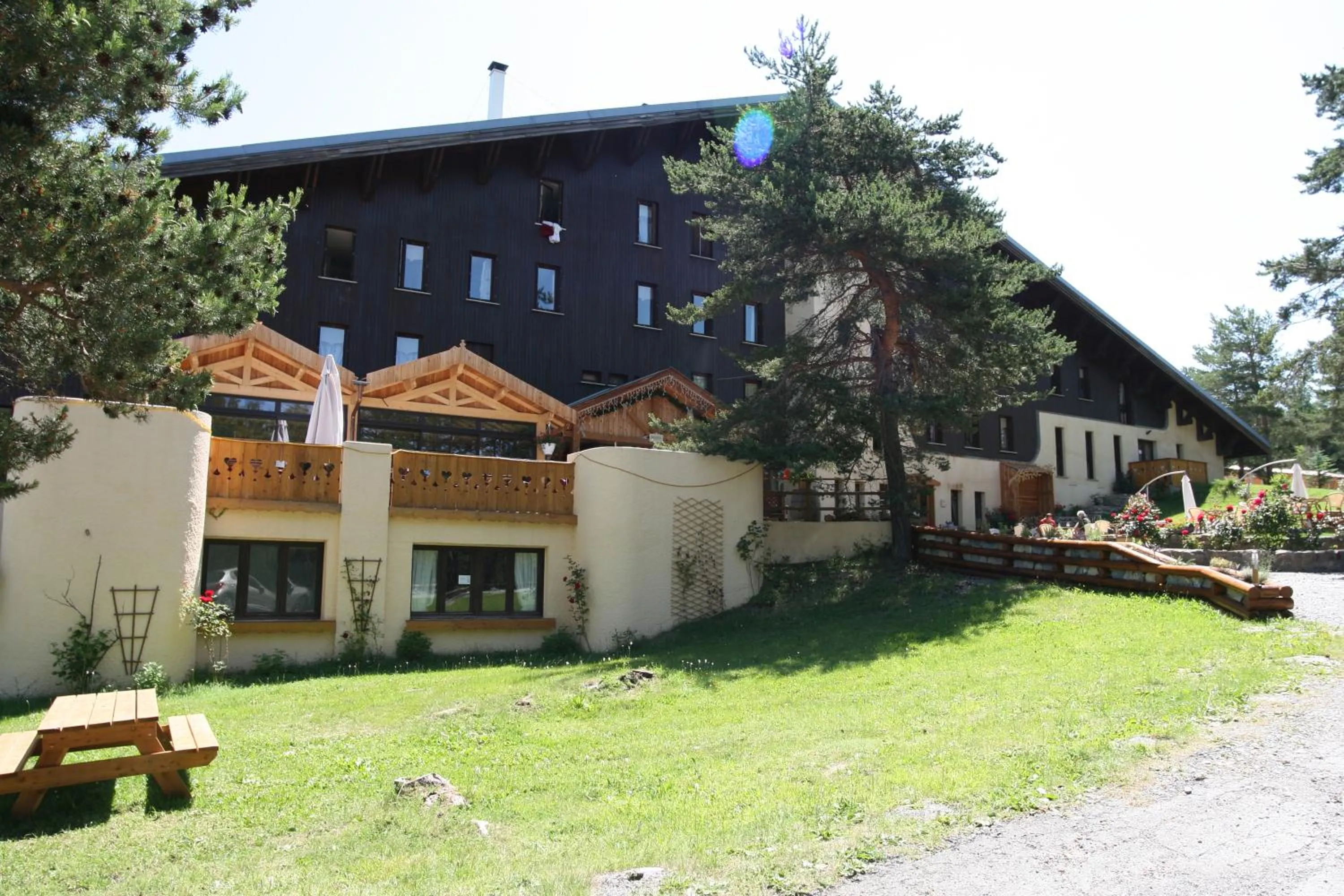 Property building in Domaine de l'Adoux