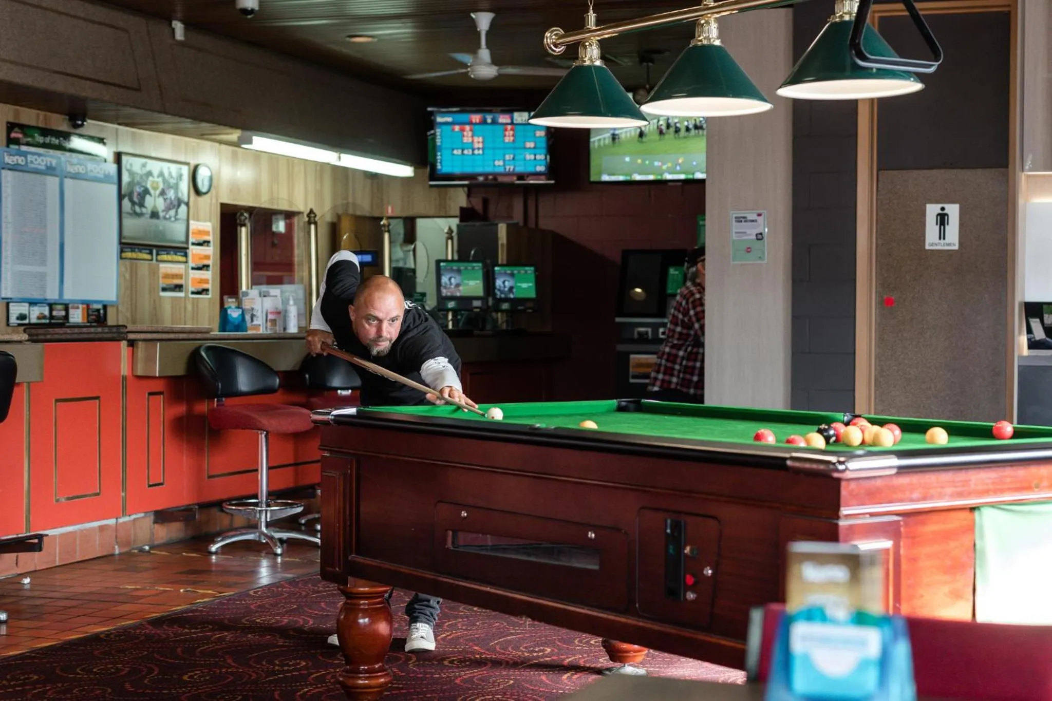 Top of the Town Hotel Motel