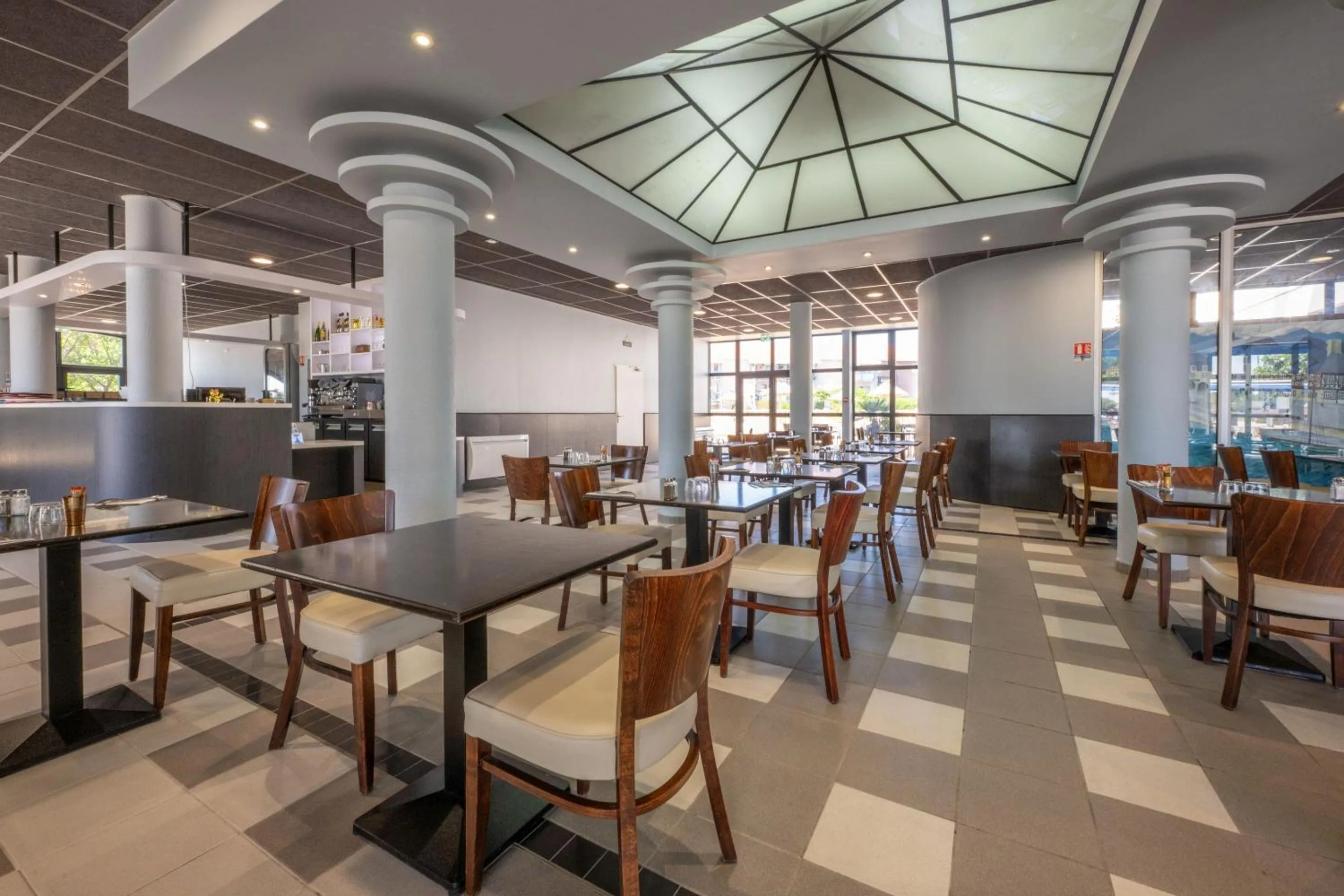 Restaurant/places to eat in Résidence Odalys Du Port