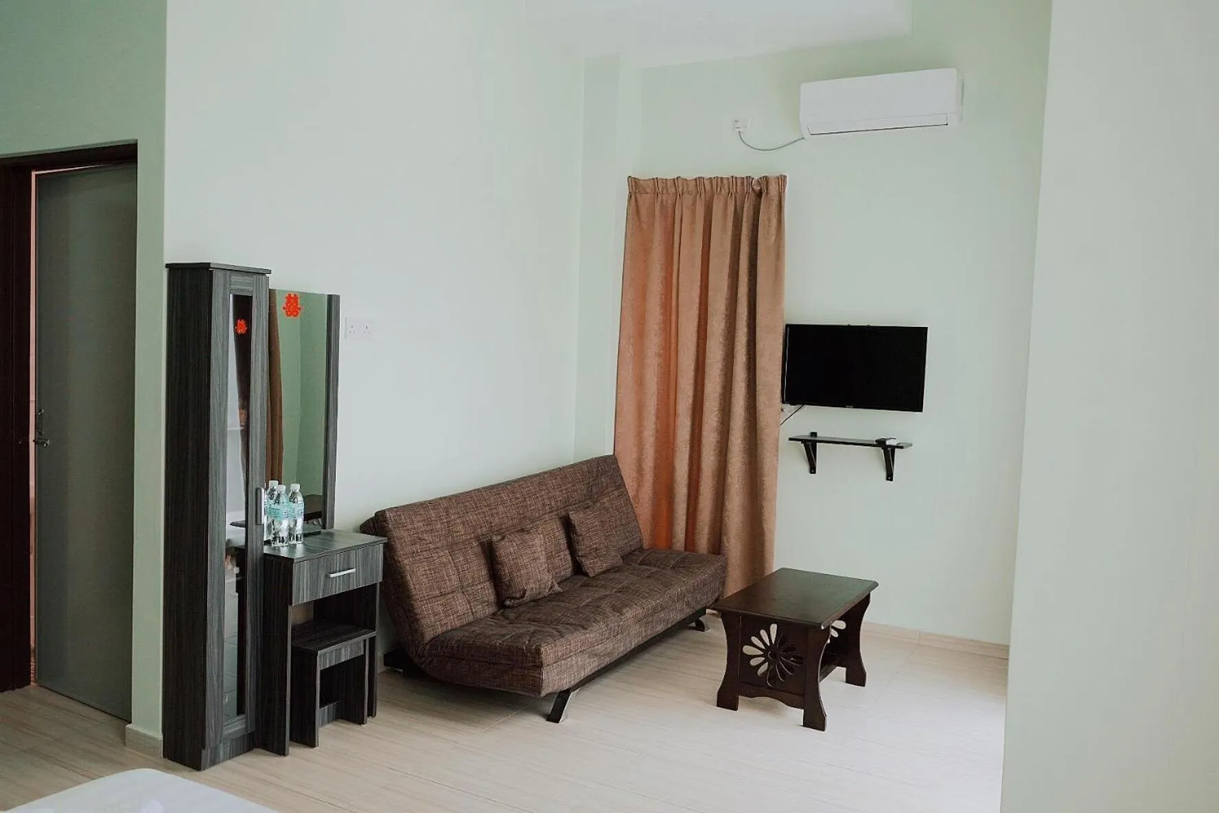 Seating area in OK FAMILY VILLA