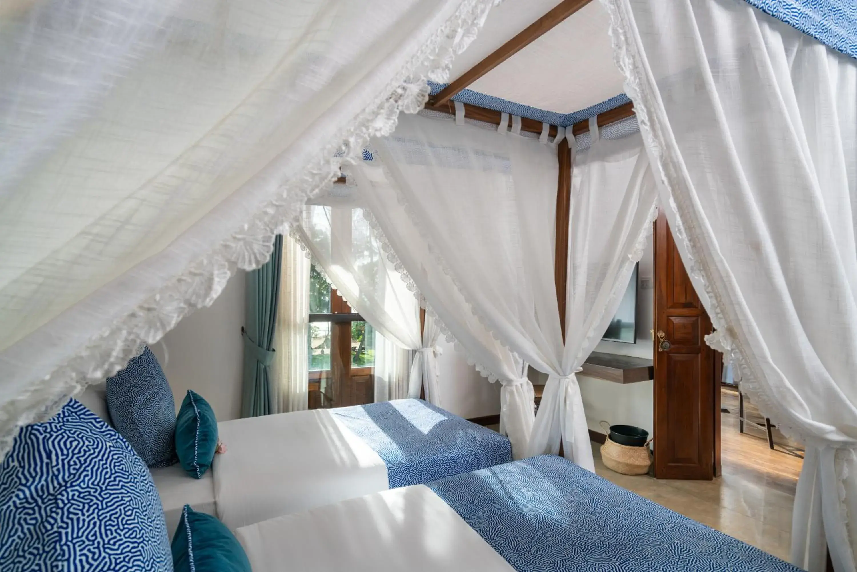 Deluxe Twin Room with Sea View - single occupancy - Early Check-in & Late Check-out (12 NOON & 2 PM on Subject to availability) & Kids under 5 years stay and dine for FREE in Sundara by Mosvold Deluxe Twin Room with Sea View - single occupancy - Early Check-in & Late Check-out (12 NOON & 2 PM on Subject to availability) & Kids under 5 years stay and dine for FREE in Sundara by Mosvold