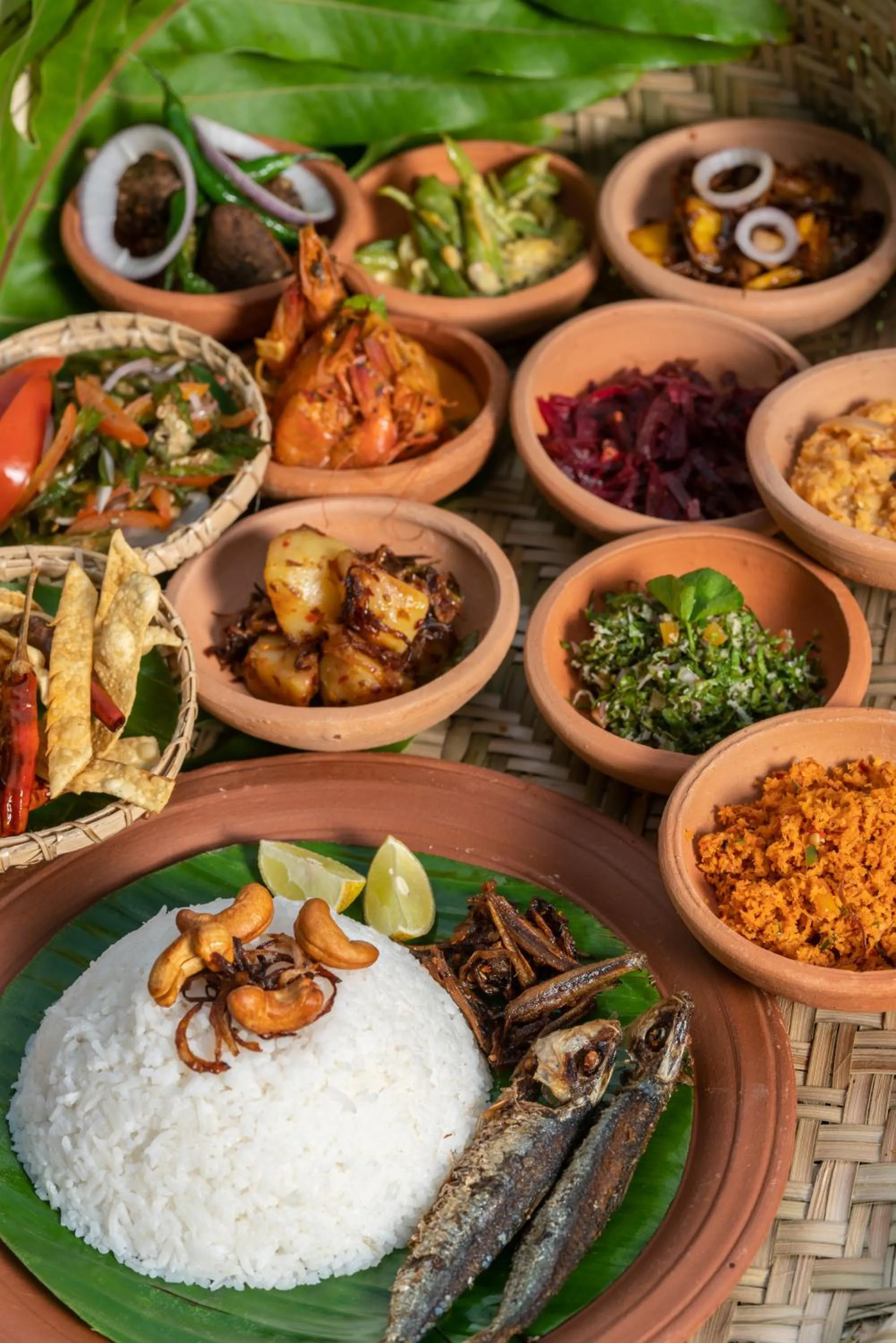 Lunch in Sundara by Mosvold