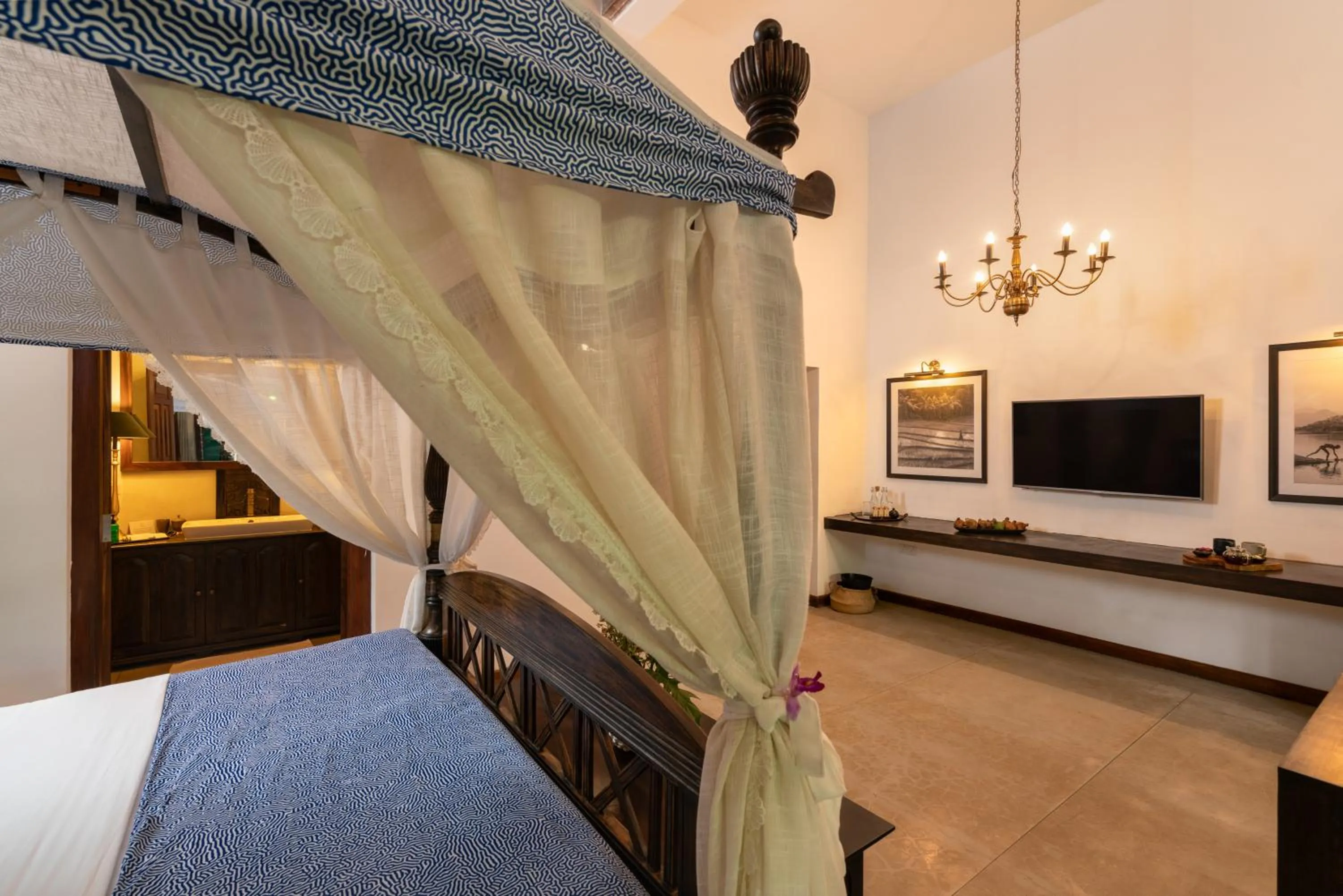 TV and multimedia, Bed in Sundara by Mosvold