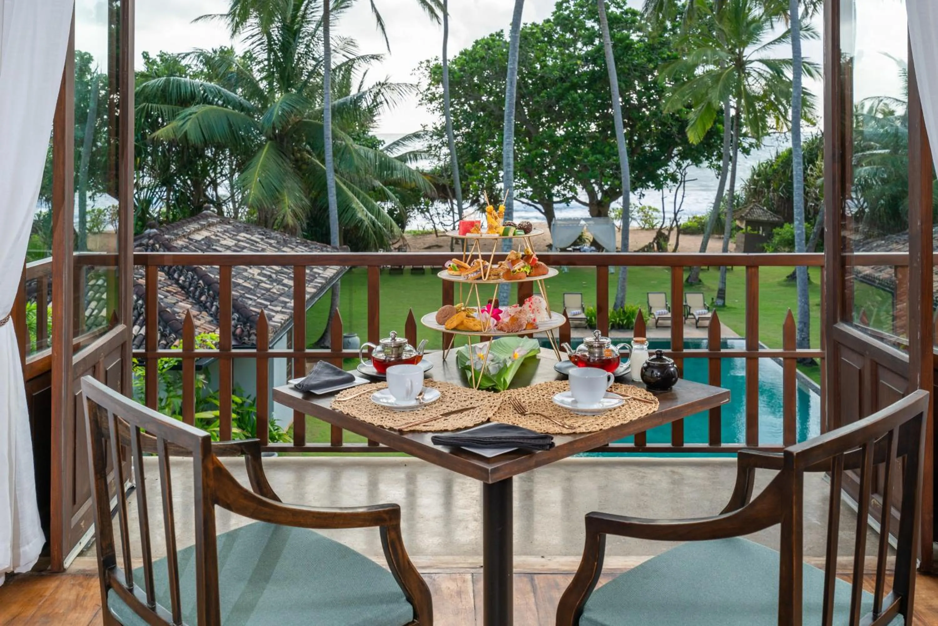 Food and drinks in Sundara by Mosvold