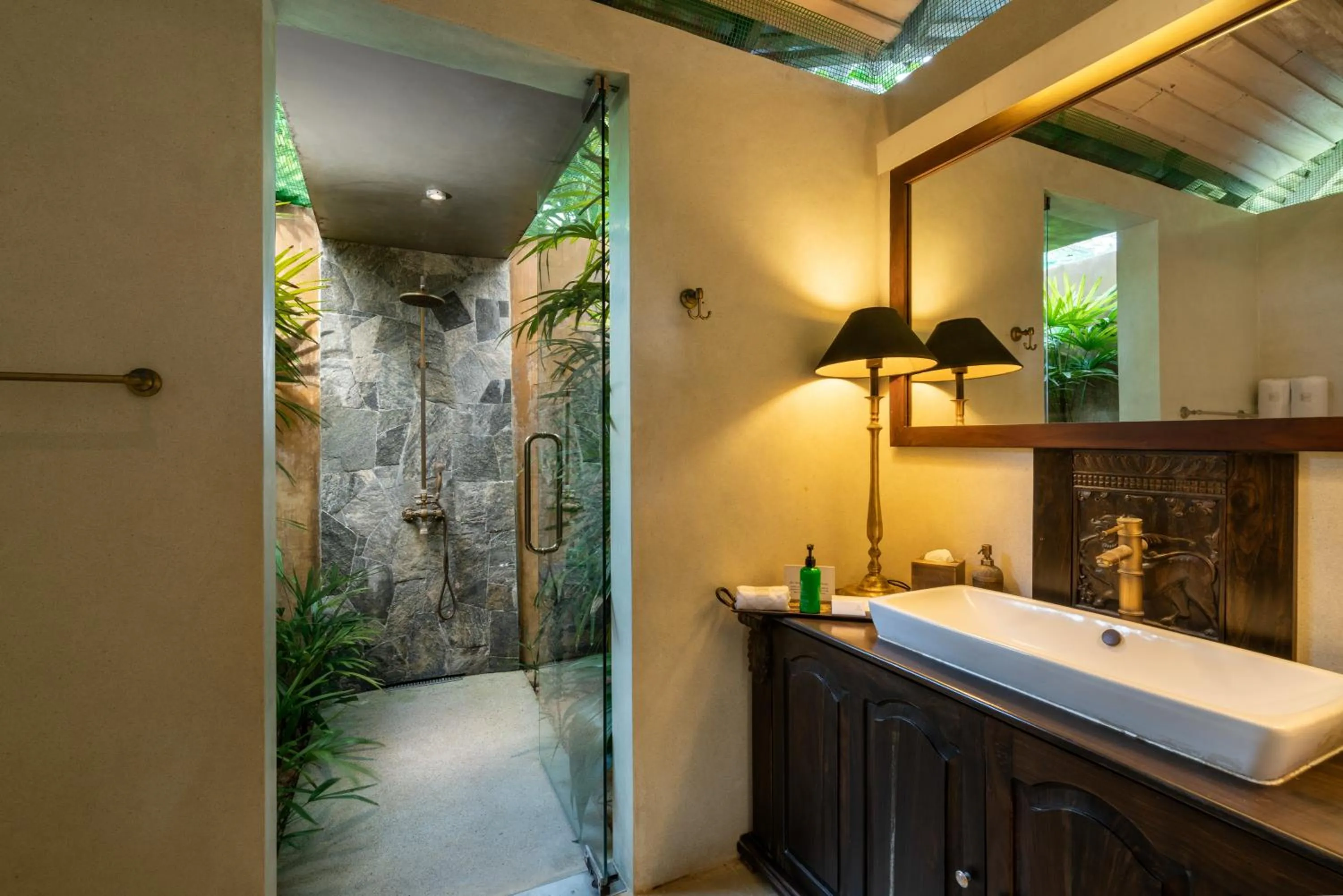 Bathroom in Sundara by Mosvold