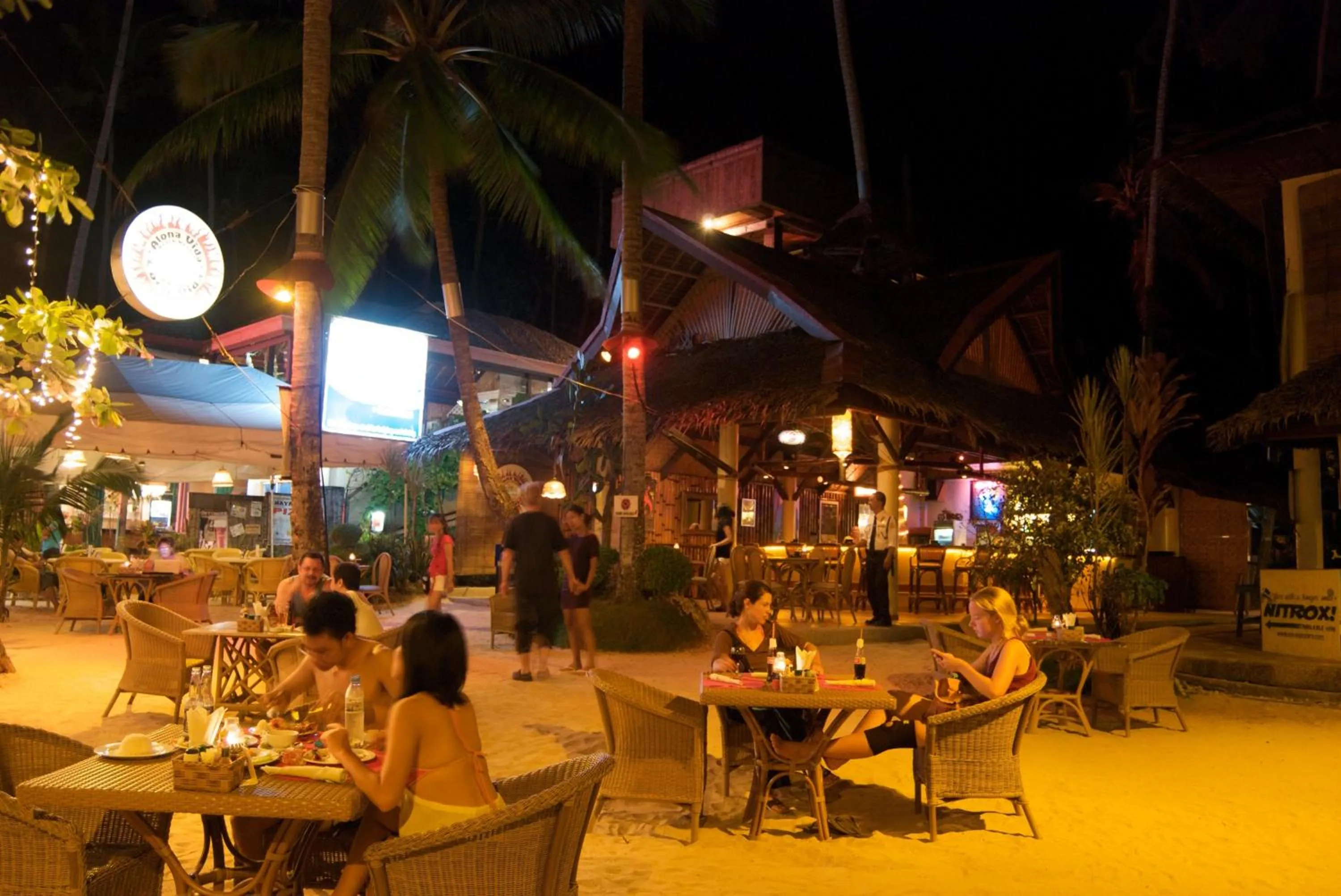 Restaurant/places to eat in Alona Vida Beach Resort