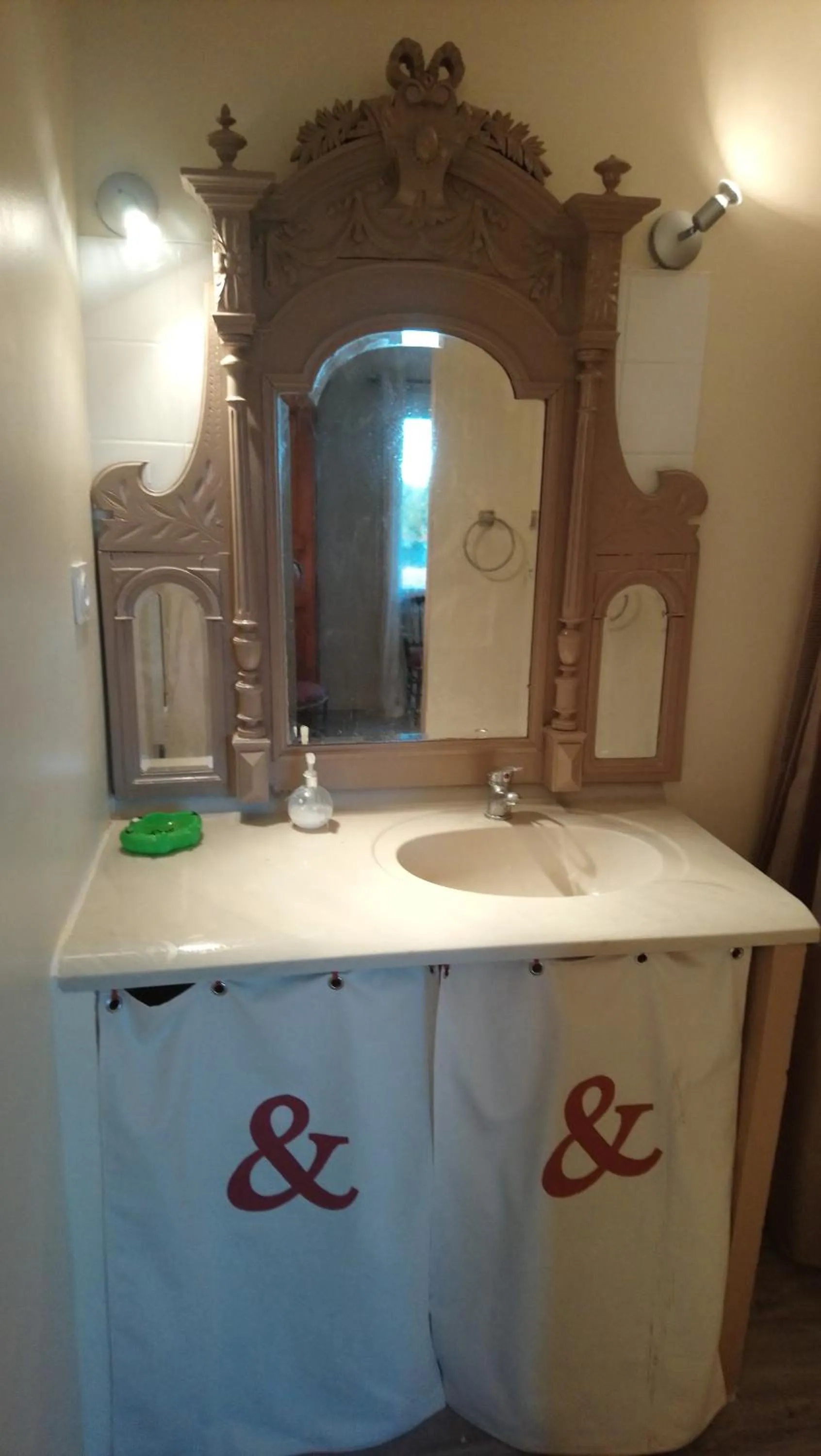 Bathroom in L'Esperluette en Camargue