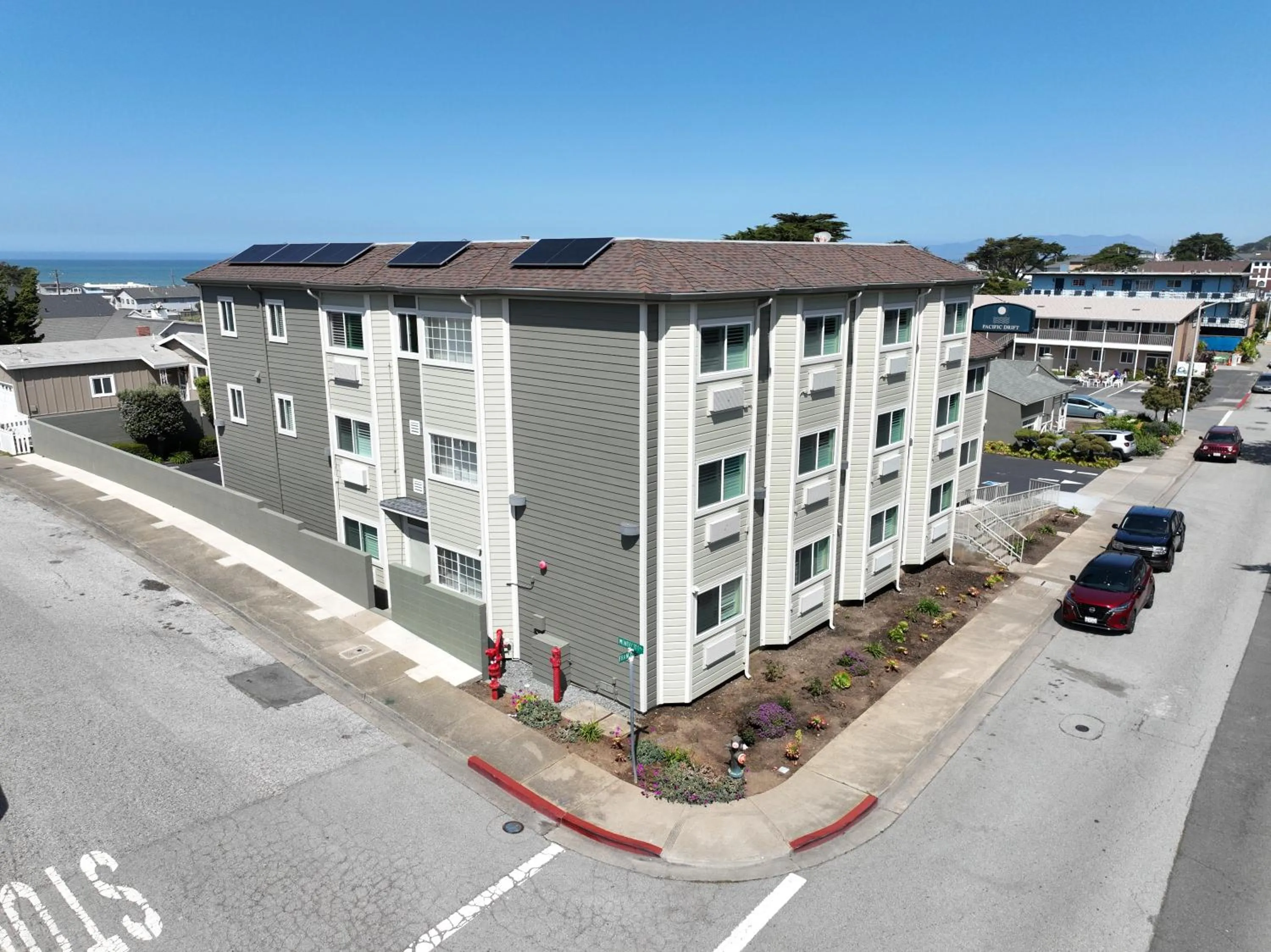 Property building in PACIFIC DRIFT San Francisco Pacifica