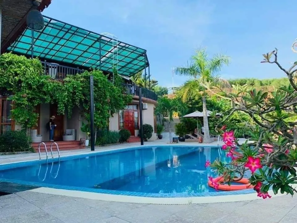 Phong Nha Lake House Resort