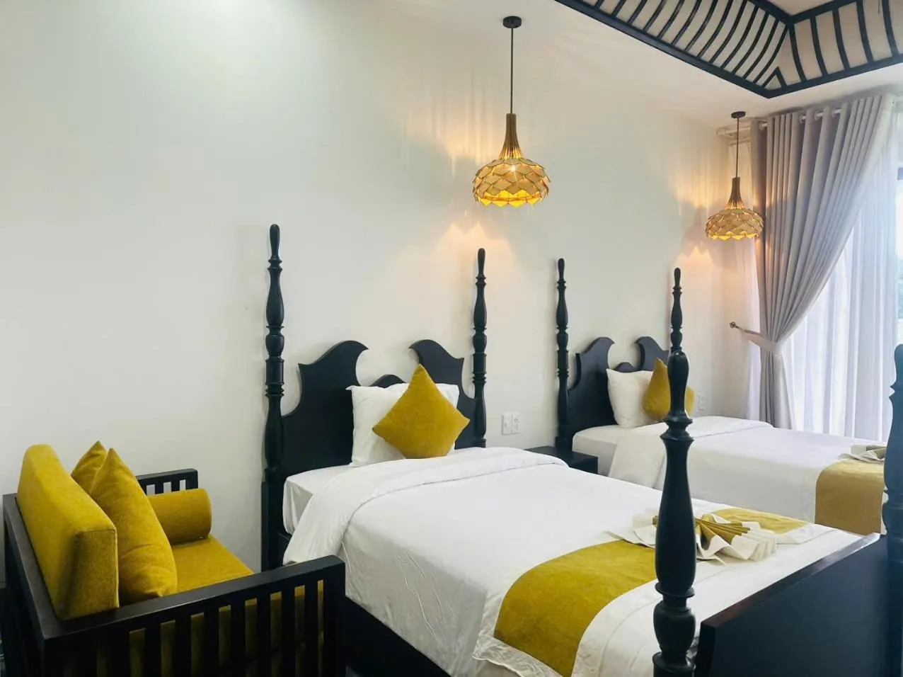 Bed in Phong Nha Lake House Resort