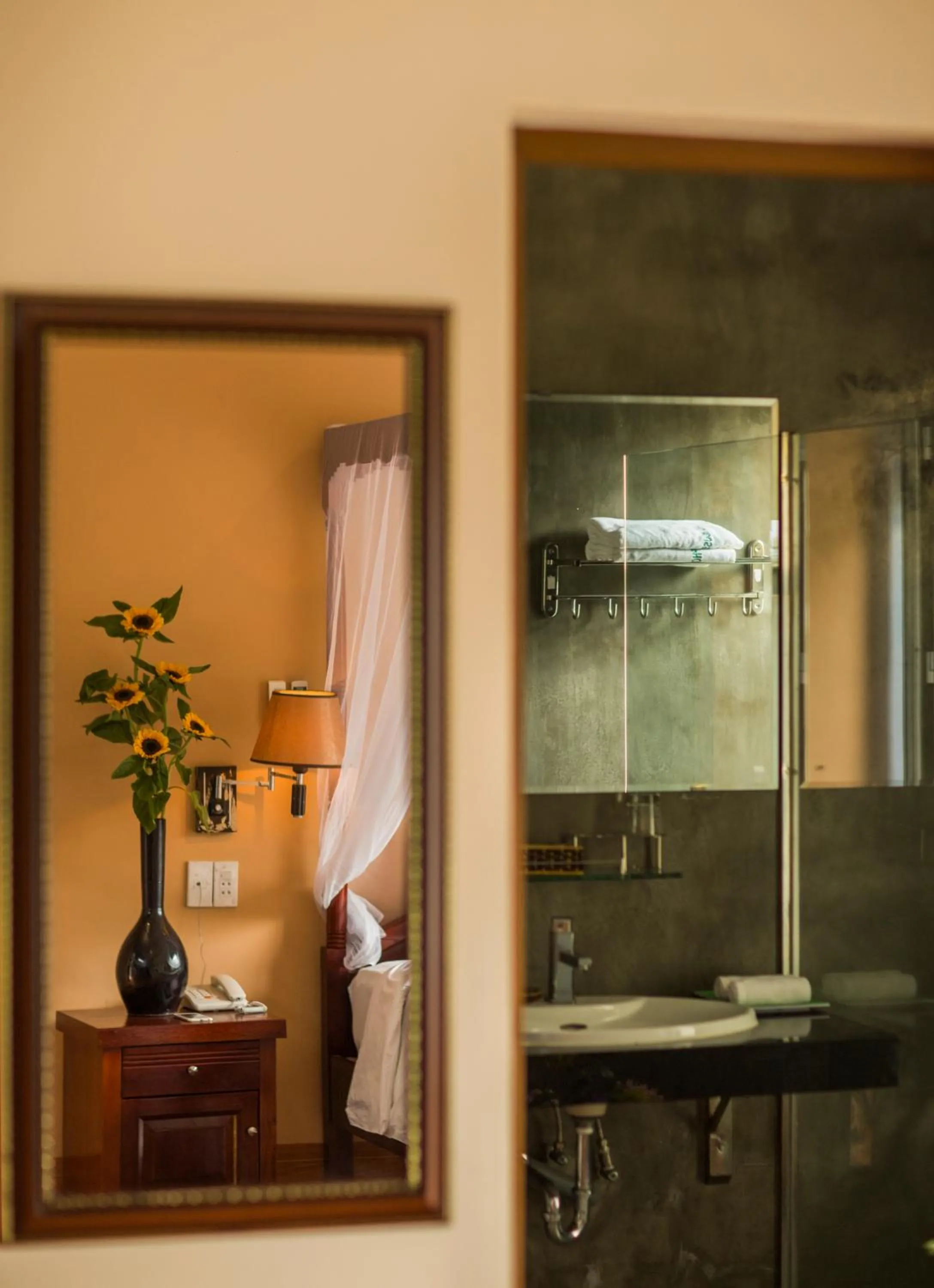 Phong Nha Lake House Resort