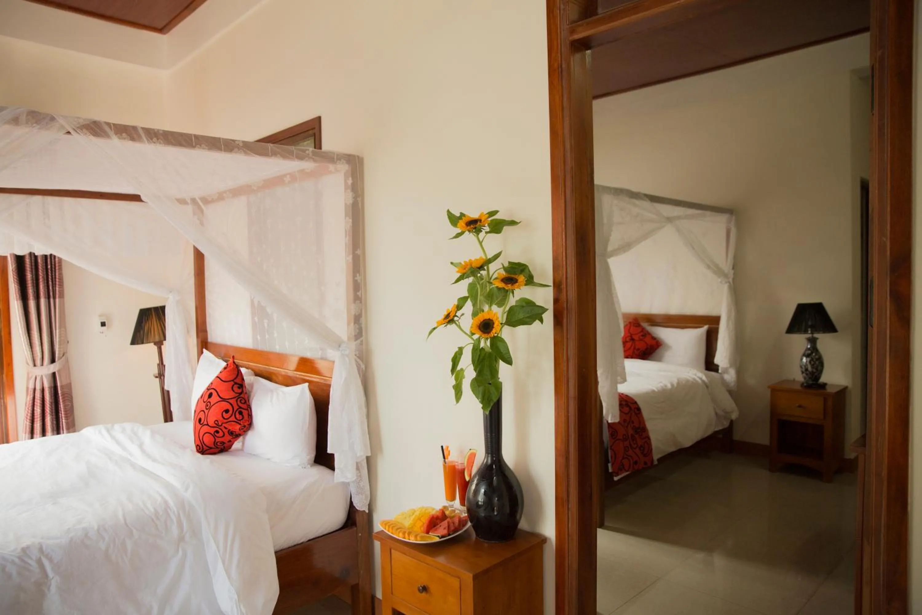 Bed in Phong Nha Lake House Resort