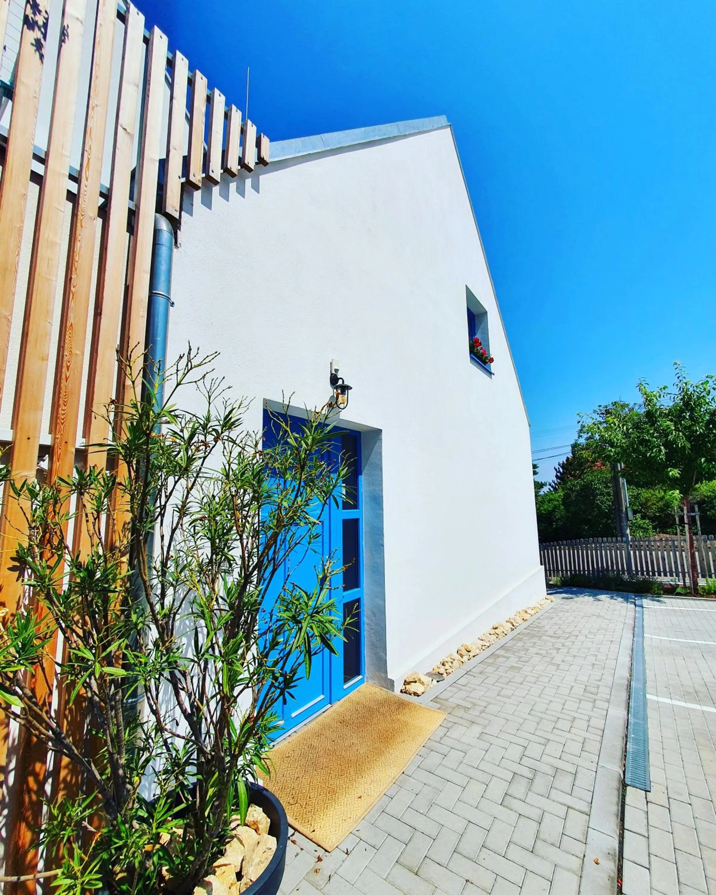 Property building in Sousedi Pavlov