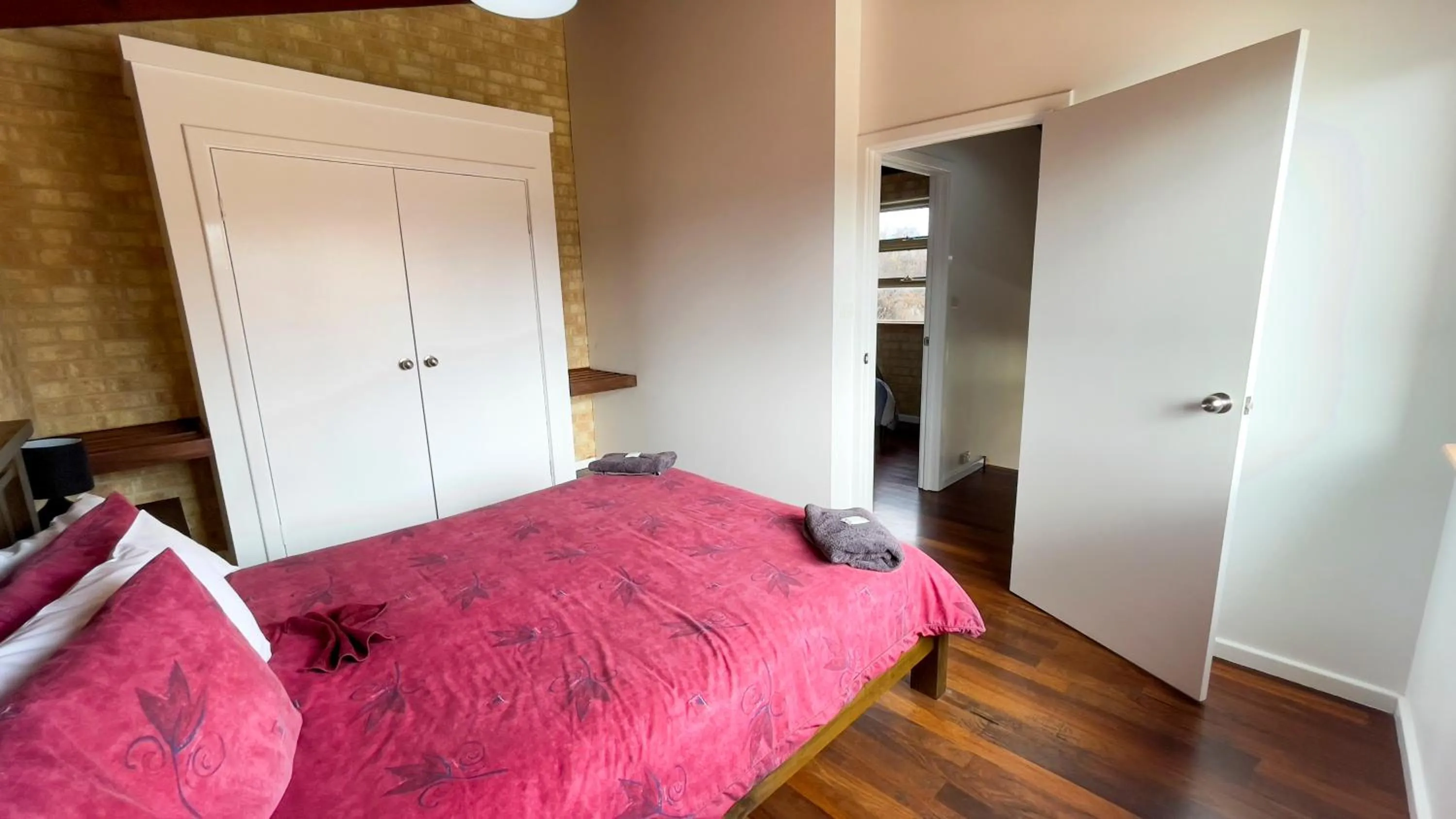 Bed in Esperance Foreshore Apartments