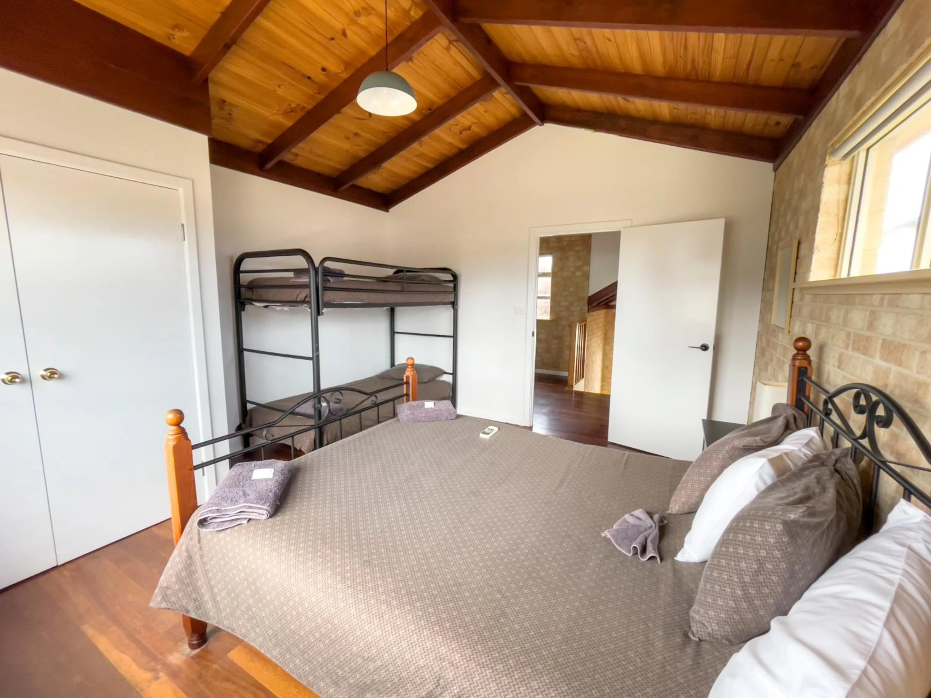 Bed in Esperance Foreshore Apartments